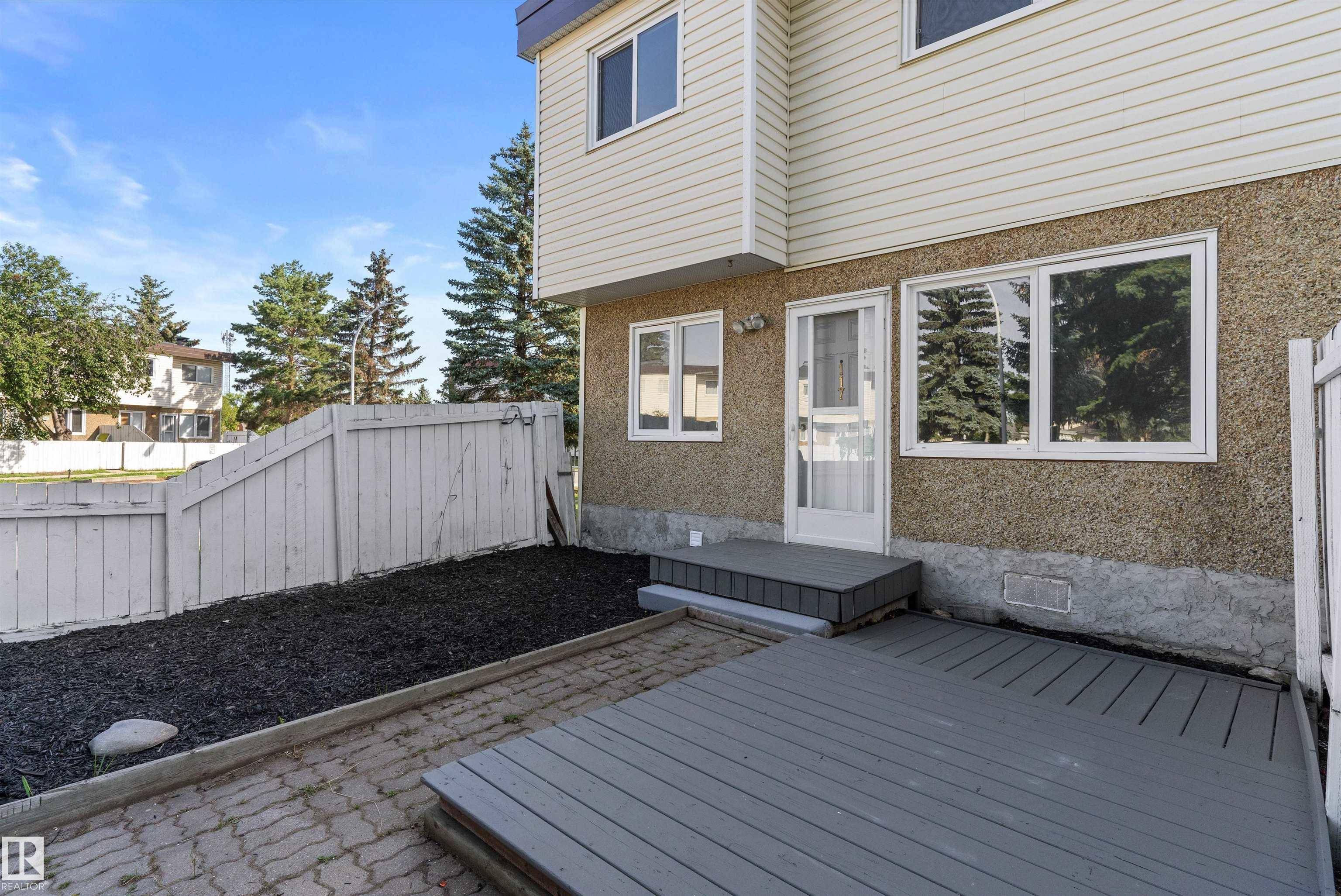 Edmonton, AB T5X 2T4,#117 16340 109 ST NW