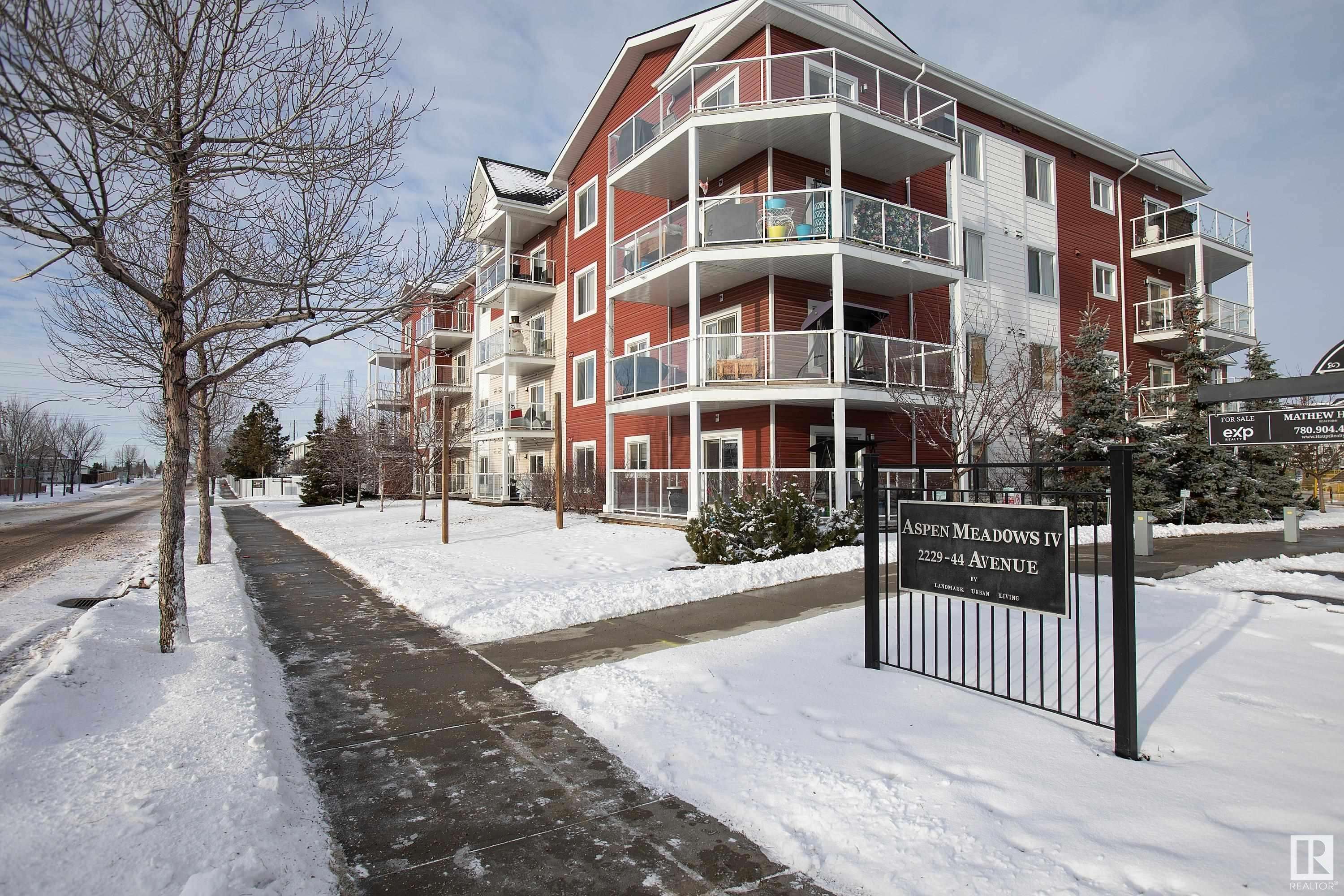 Edmonton, AB T6T 0W6,#305 2229 44 AV NW
