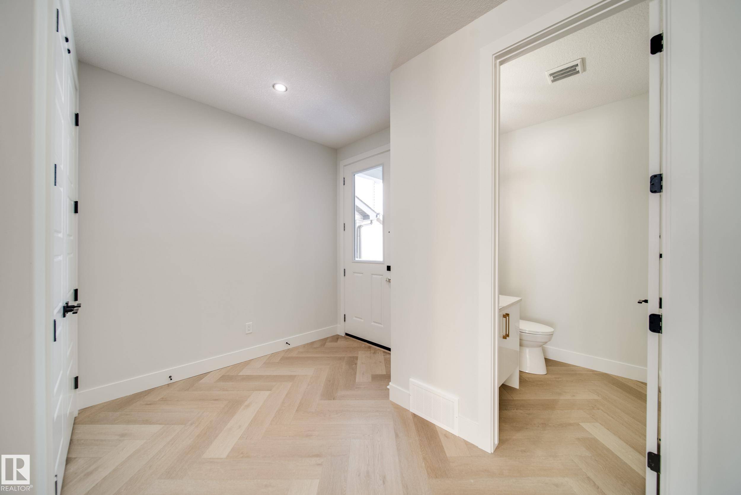 Ardrossan, AB T8E 0B6,17 BAKER ST