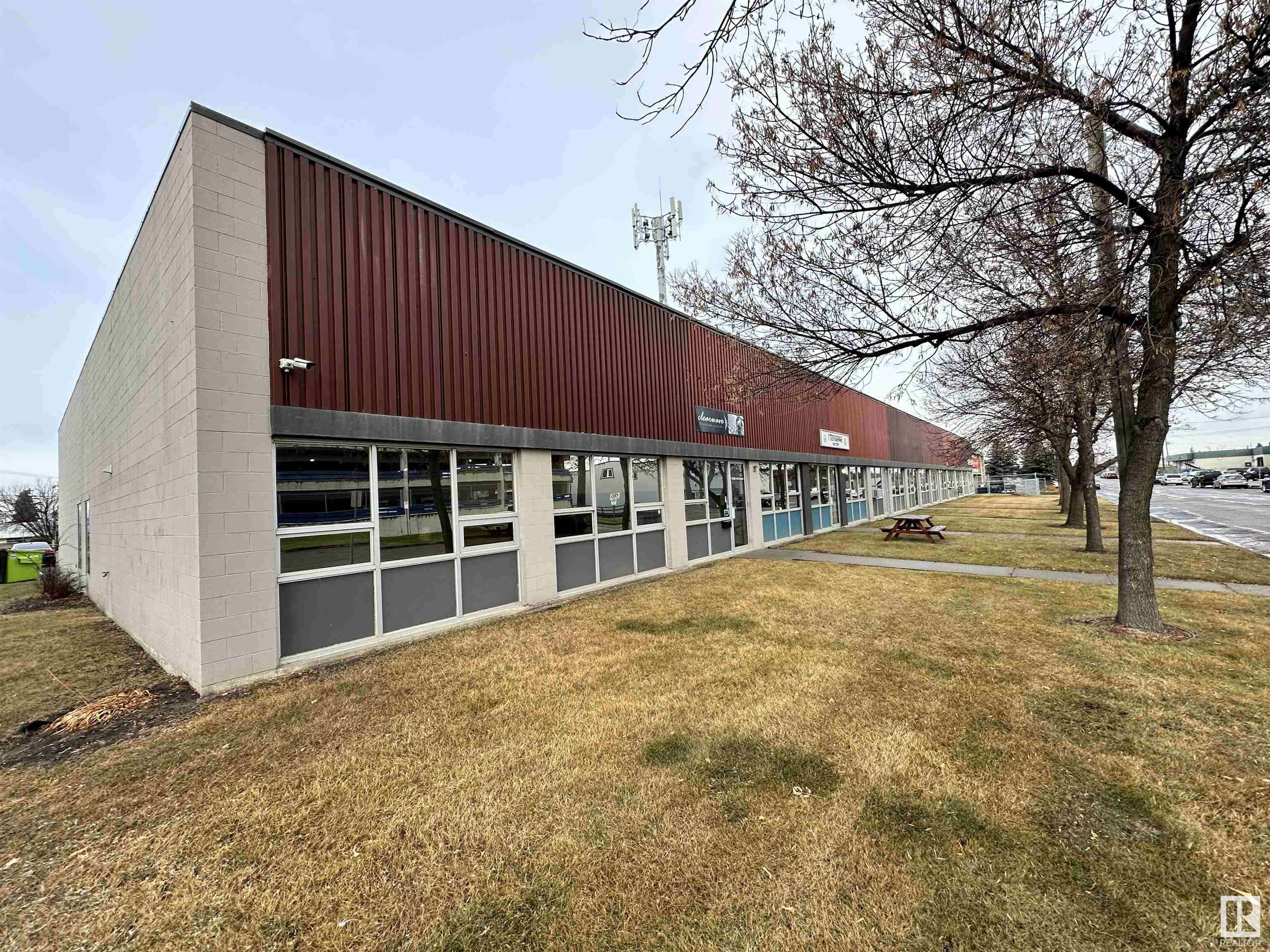 Edmonton, AB T5M 1V5,11212 143 ST NW