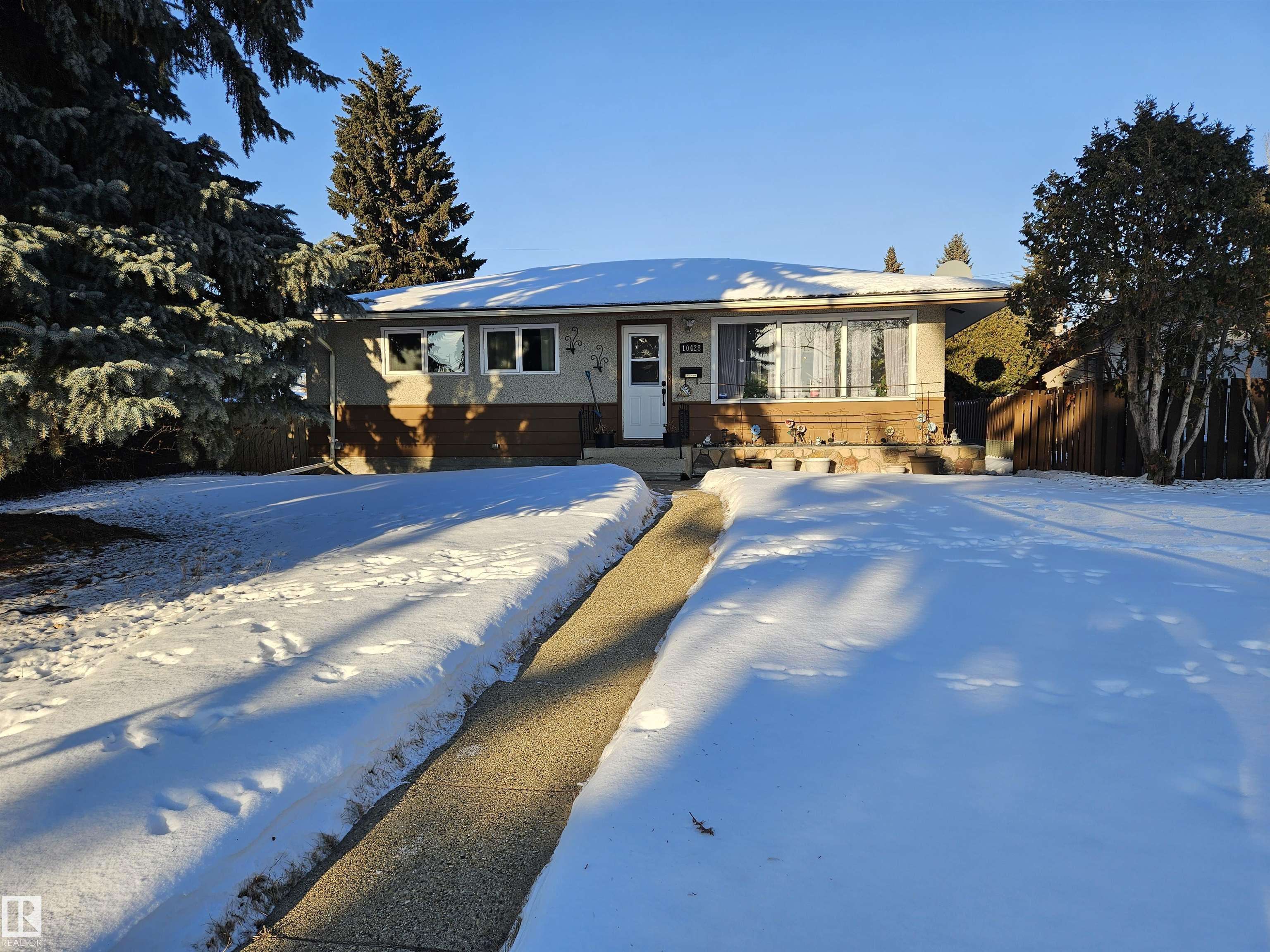 Edmonton, AB T5E 1W3,10428 136 AV NW