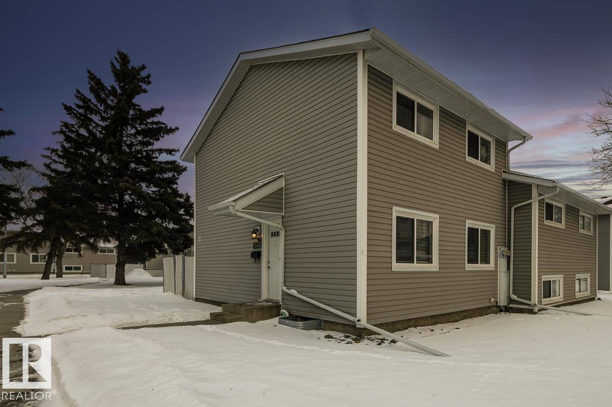 Edmonton, AB T6J 4J5,10438 27 AV NW