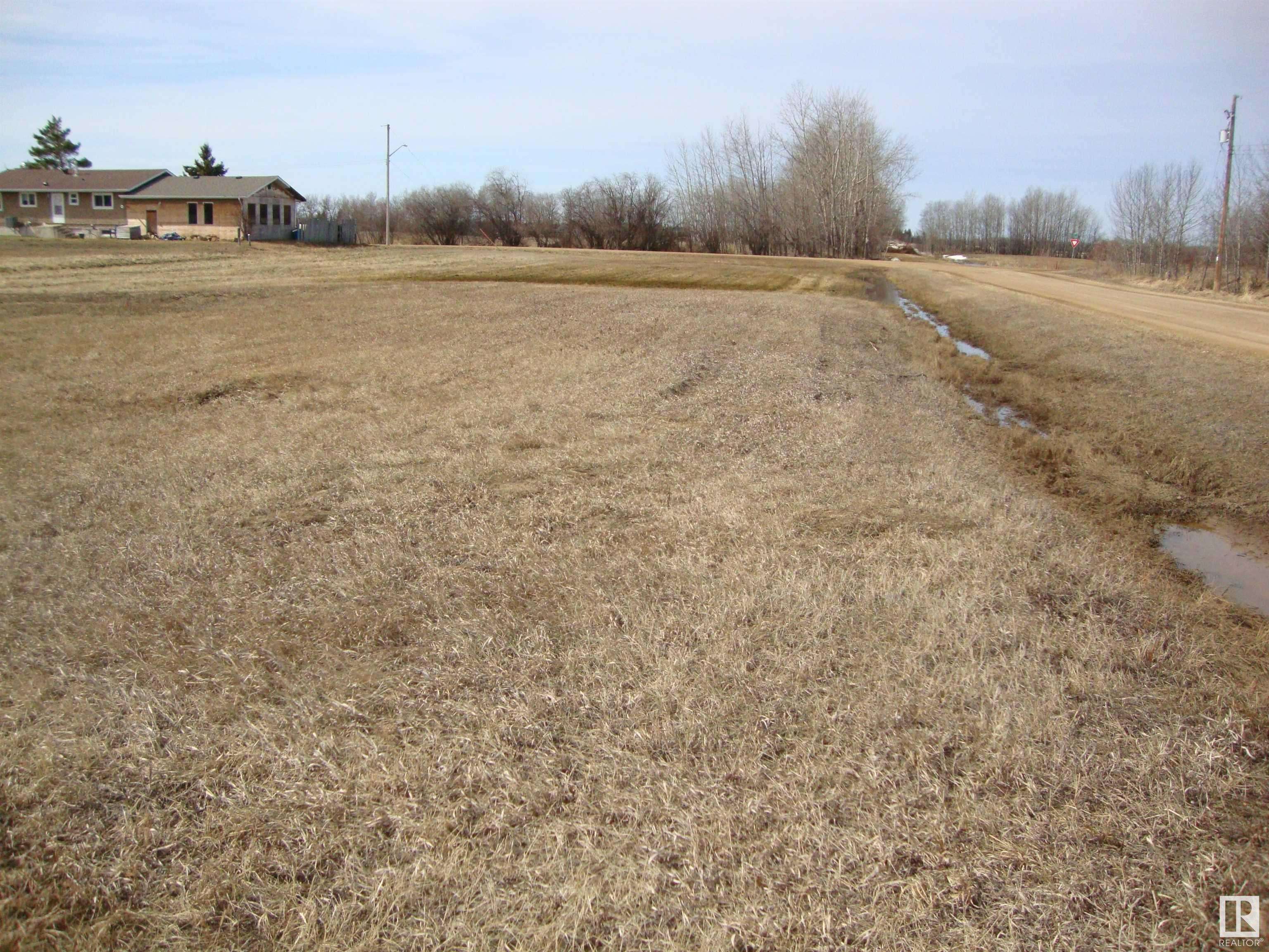 Thorhild, AB T0A 3J0,610 5th ave
