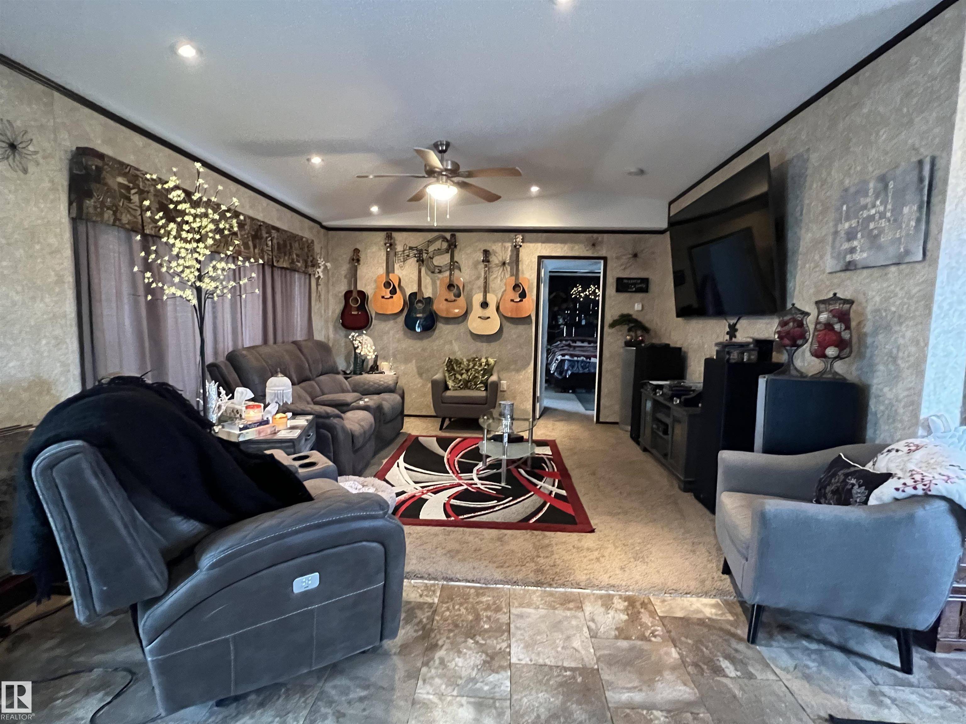 Two Hills, AB T0B 4K0,4607 57 ST