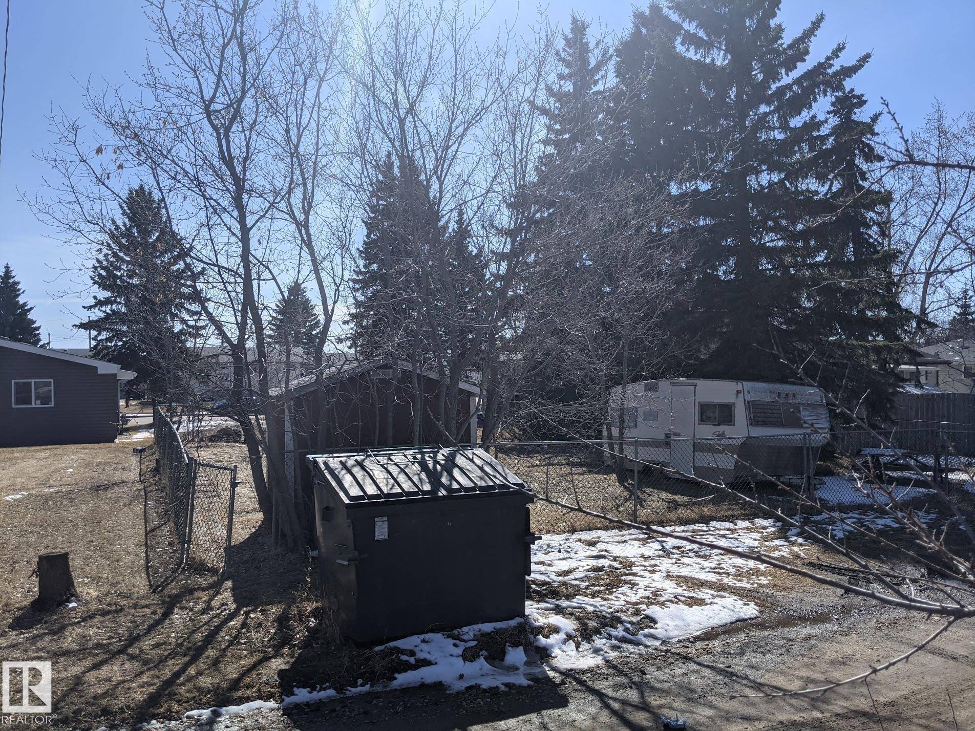 Tofield, AB T0B 4J0,5024 54 AV