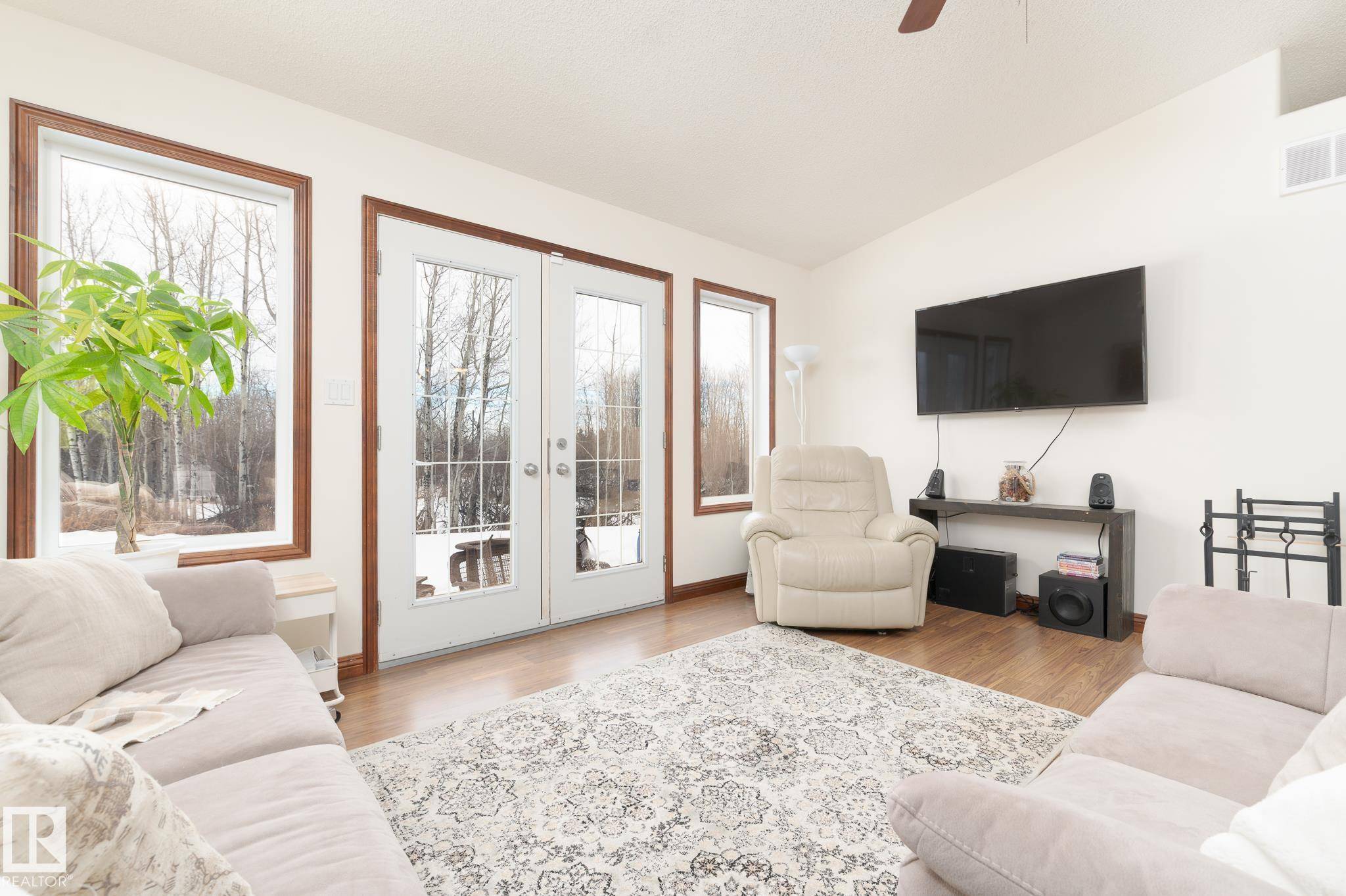 Rural Lac Ste. Anne County, AB T0E 1A0,56430 RGE ROAD 42