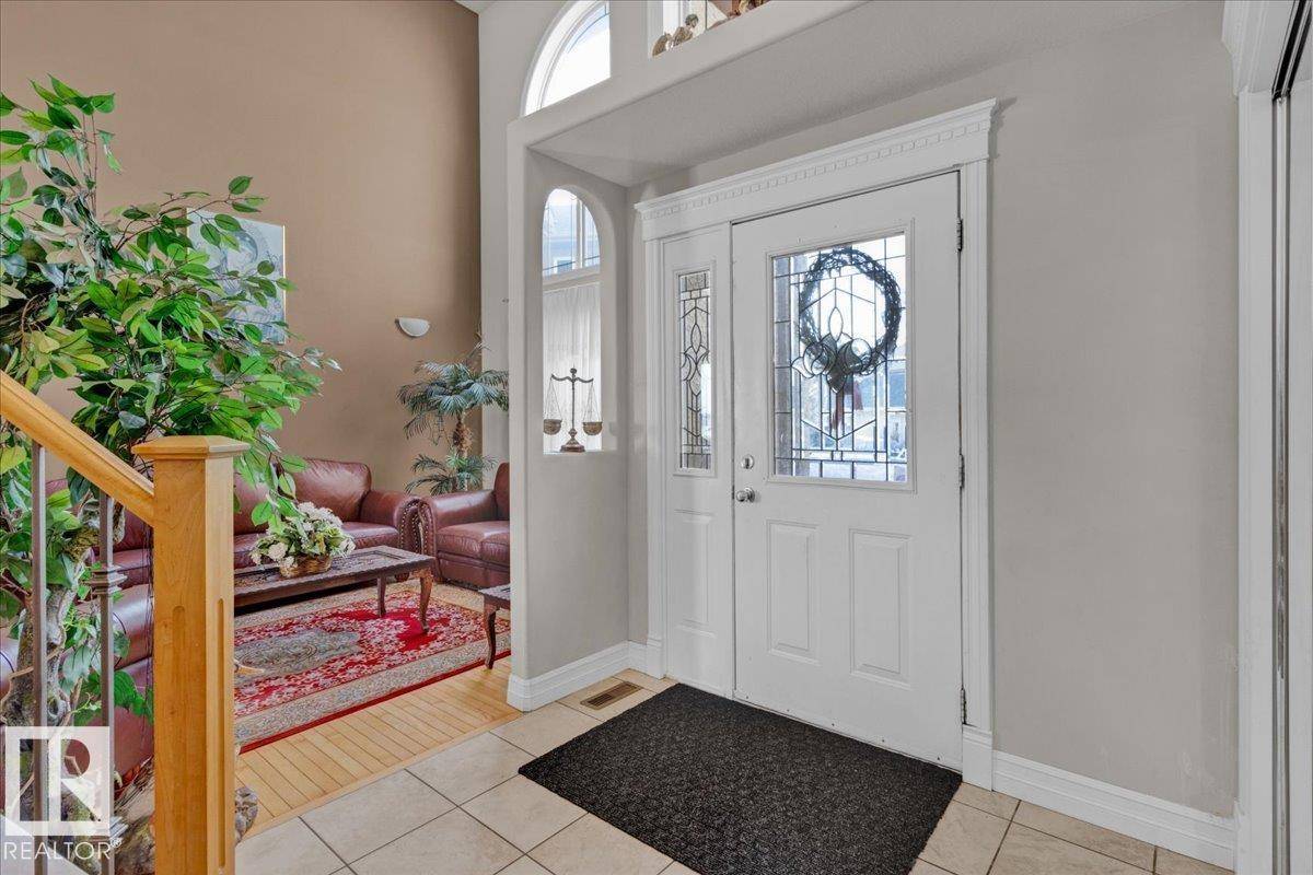 Edmonton, AB T6R 3J4,1525 HASWELL CL NW