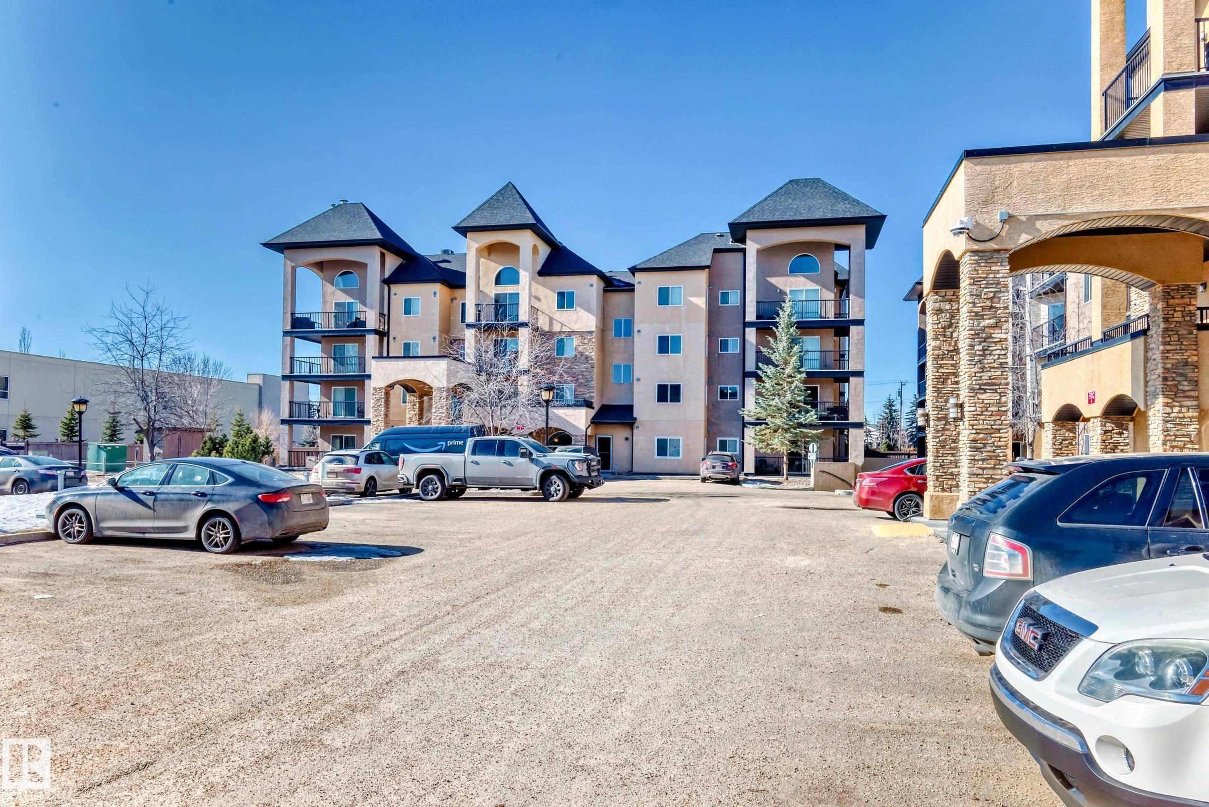 Edmonton, AB T5X 0B4,#104 14604 125 ST NW