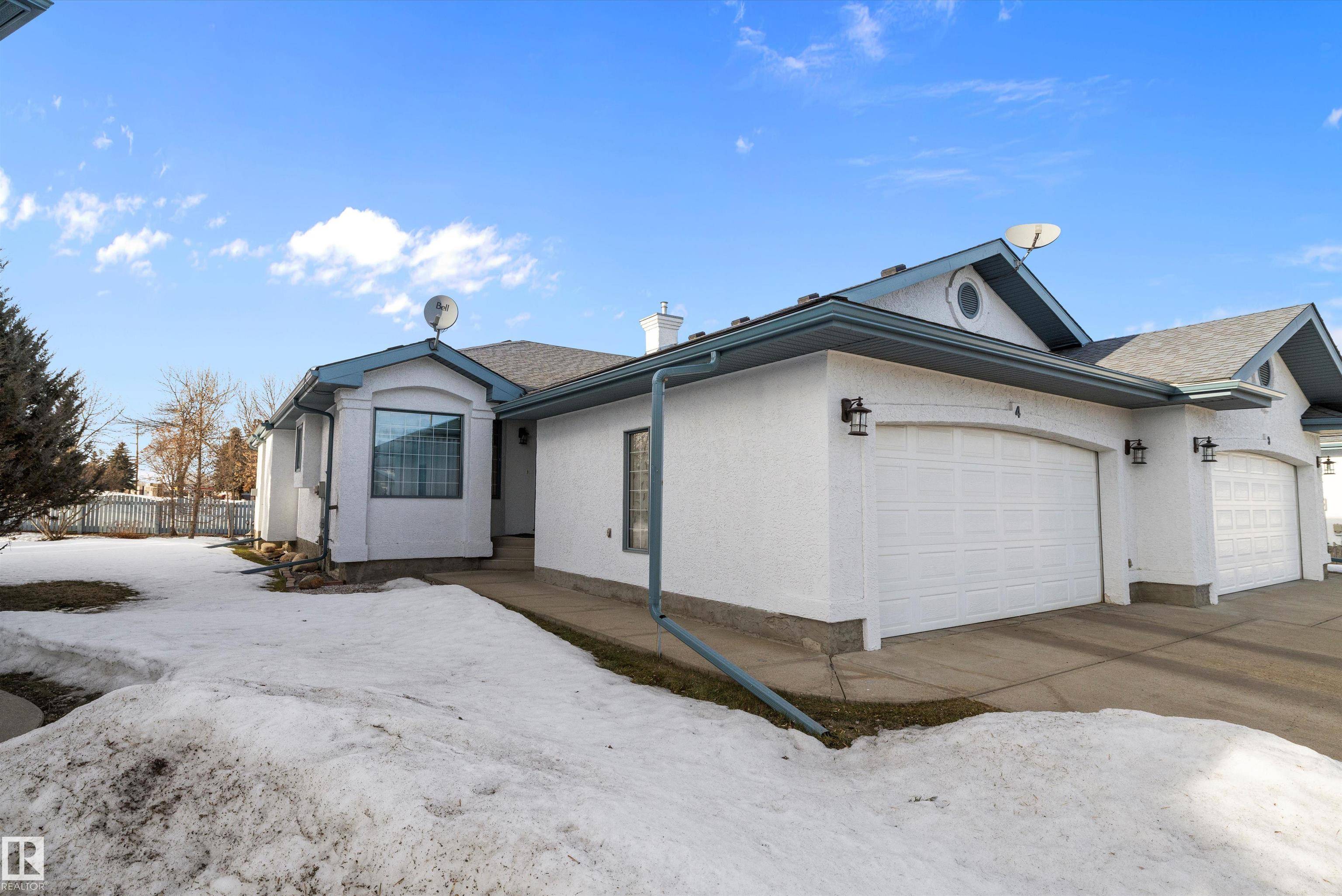 Devon, AB T6X 1X6,4 HIGHWOOD GR