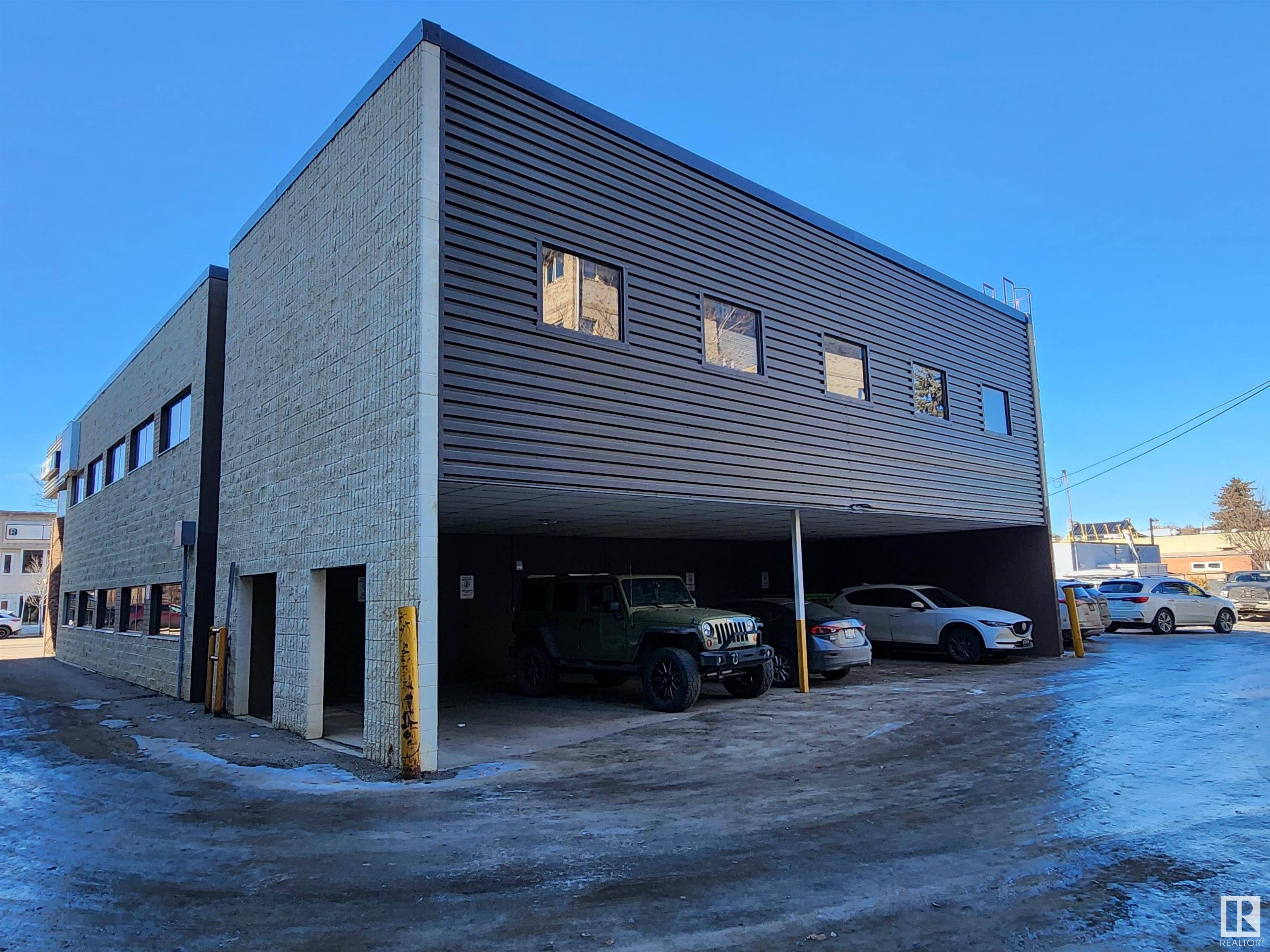 St. Albert, AB T8N 1E3,7 Perron ST