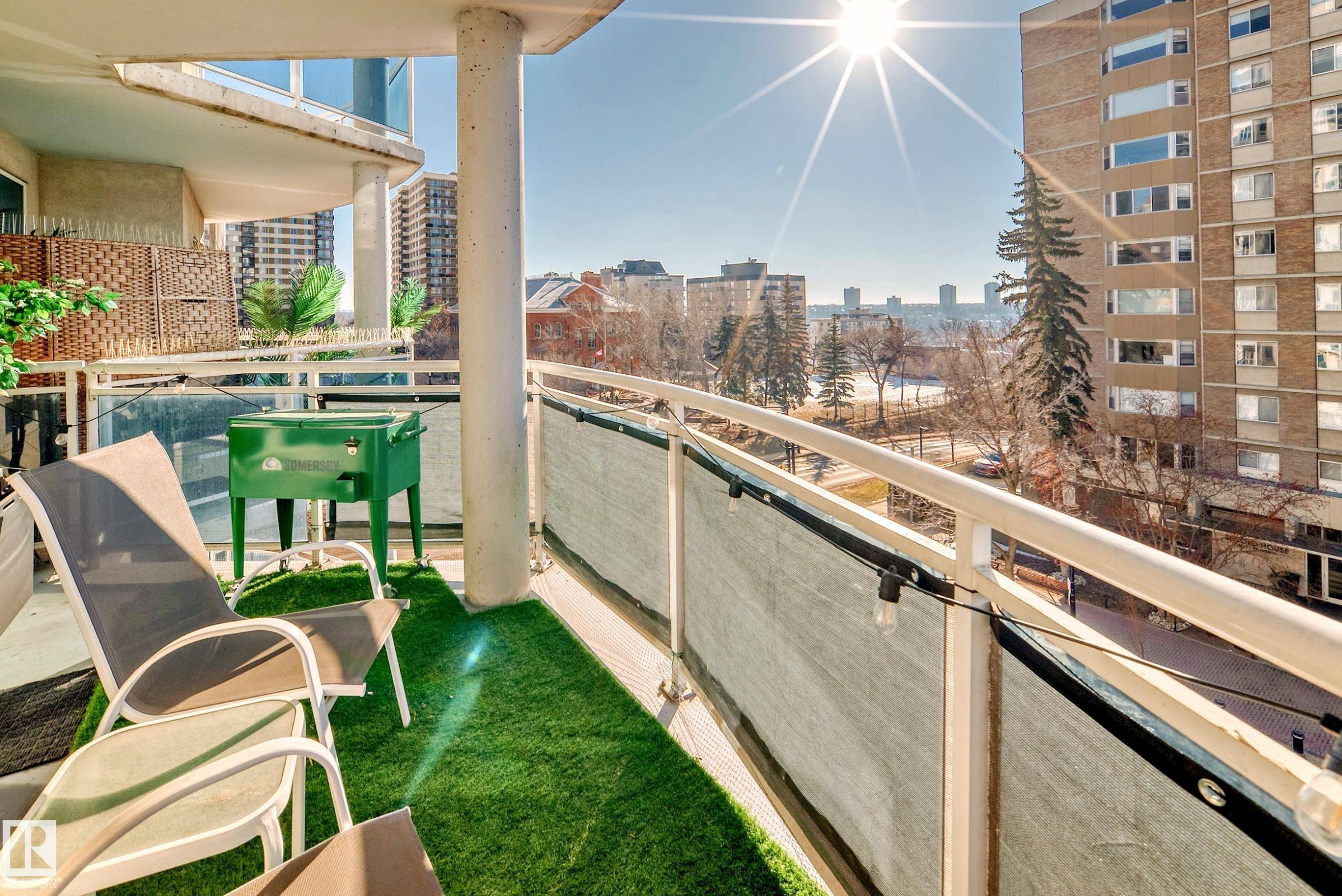 Edmonton, AB T5K 1B2,#504 10504 99 AV NW