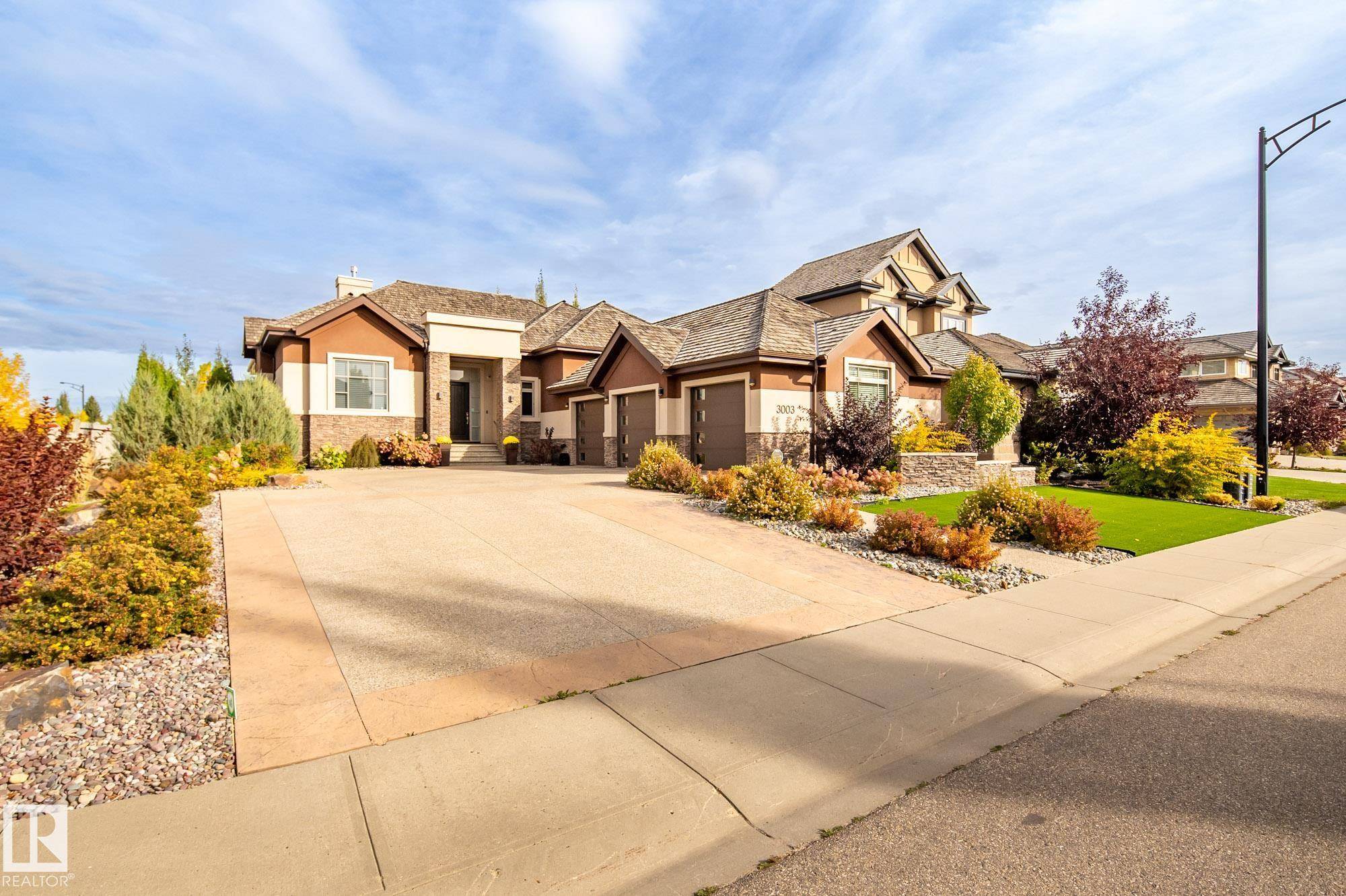 Edmonton, AB T6W 2G4,3003 WATSON LANDING LD SW