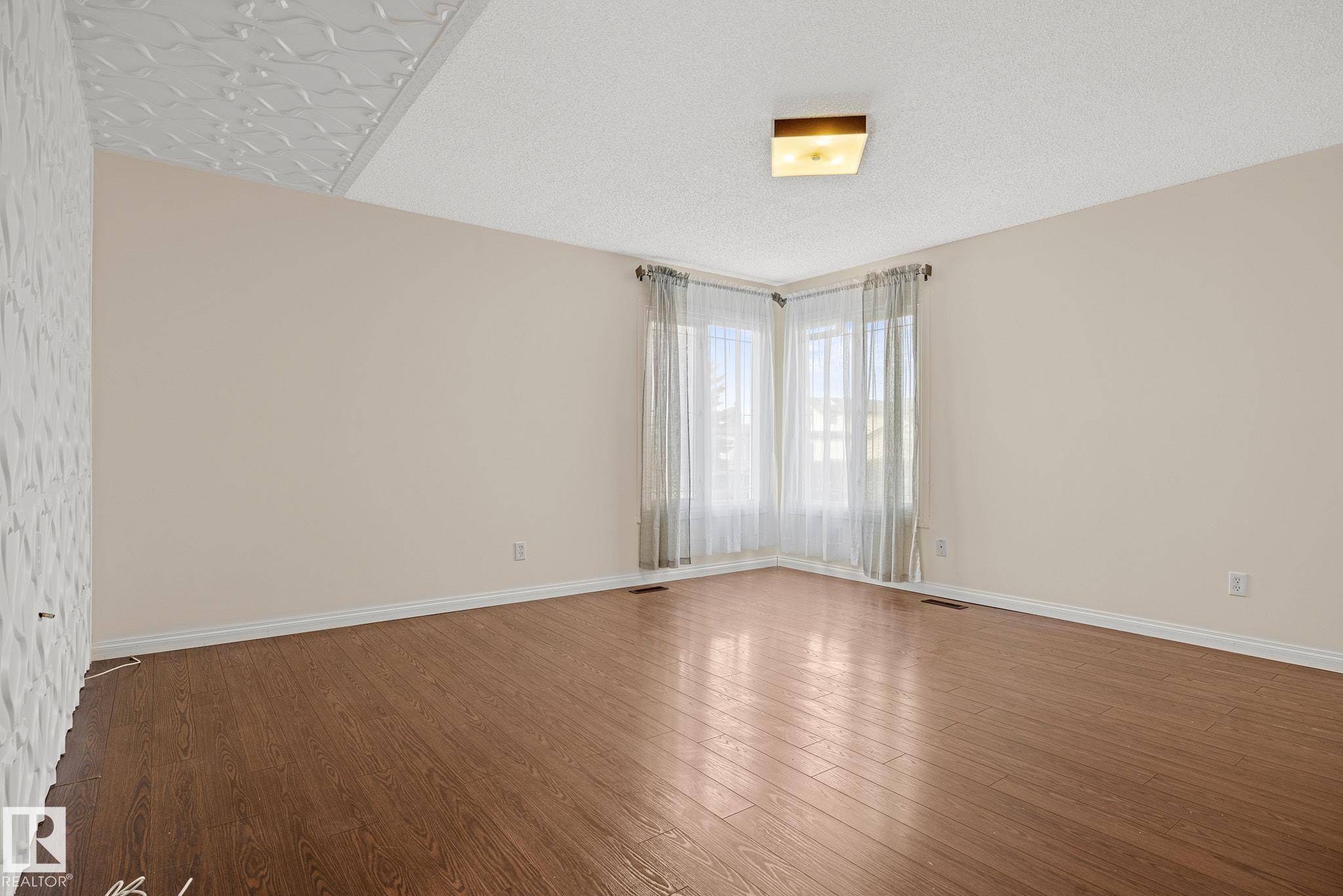 Edmonton, AB T5X 4T2,16551 113 ST NW