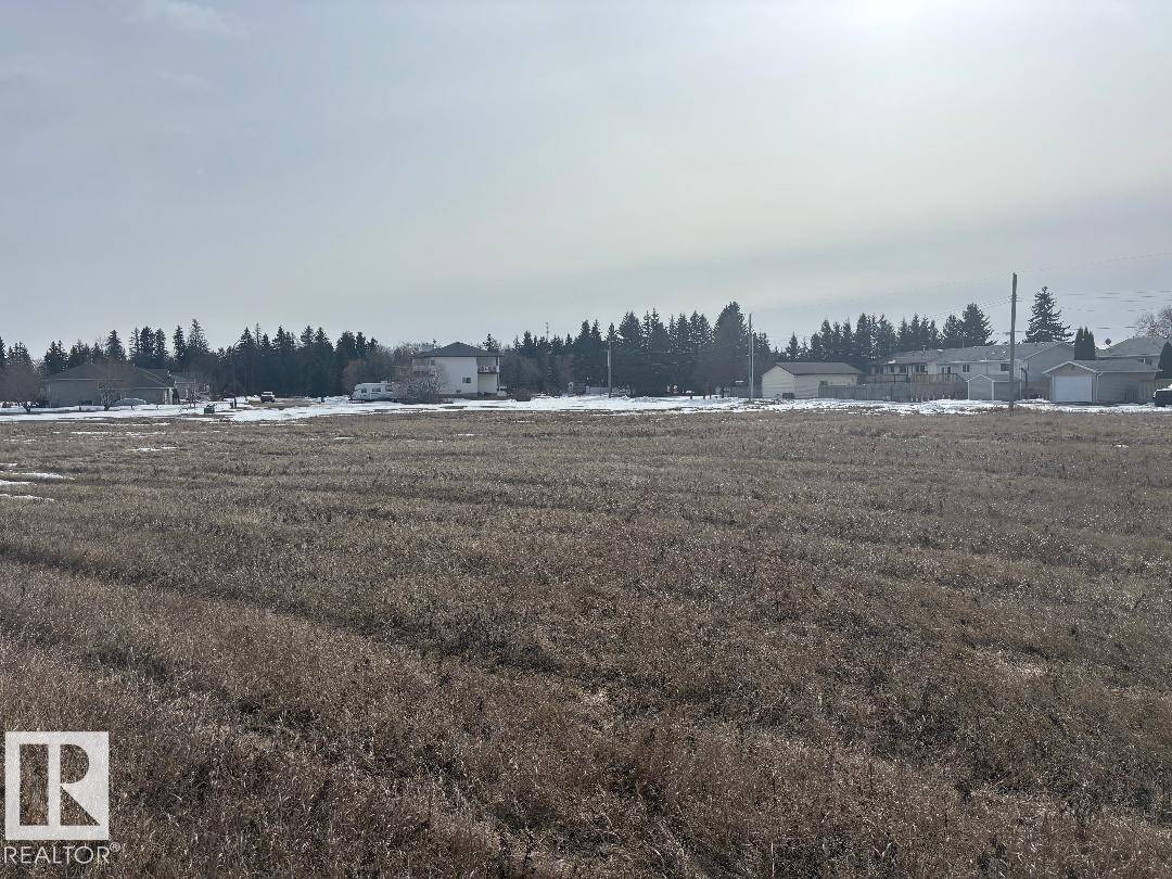 Mundare, AB T0B 3H0,5201 Polomark Drive