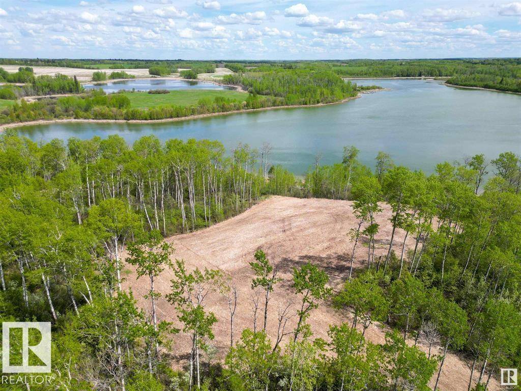 Rural Parkland County, AB T0E 0H0,52305 Rge Rd 24