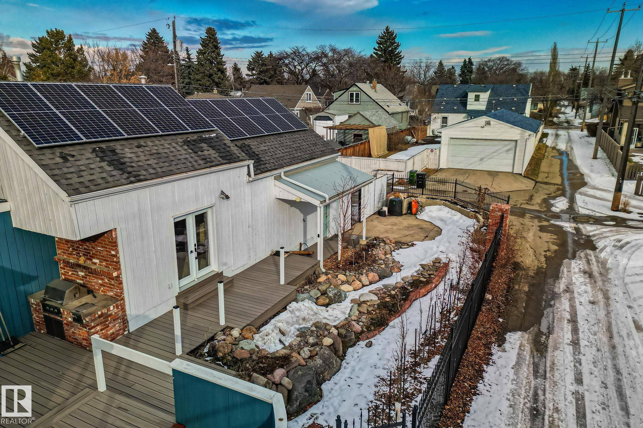 Edmonton, AB T5H 3P1,10947 118 ST NW
