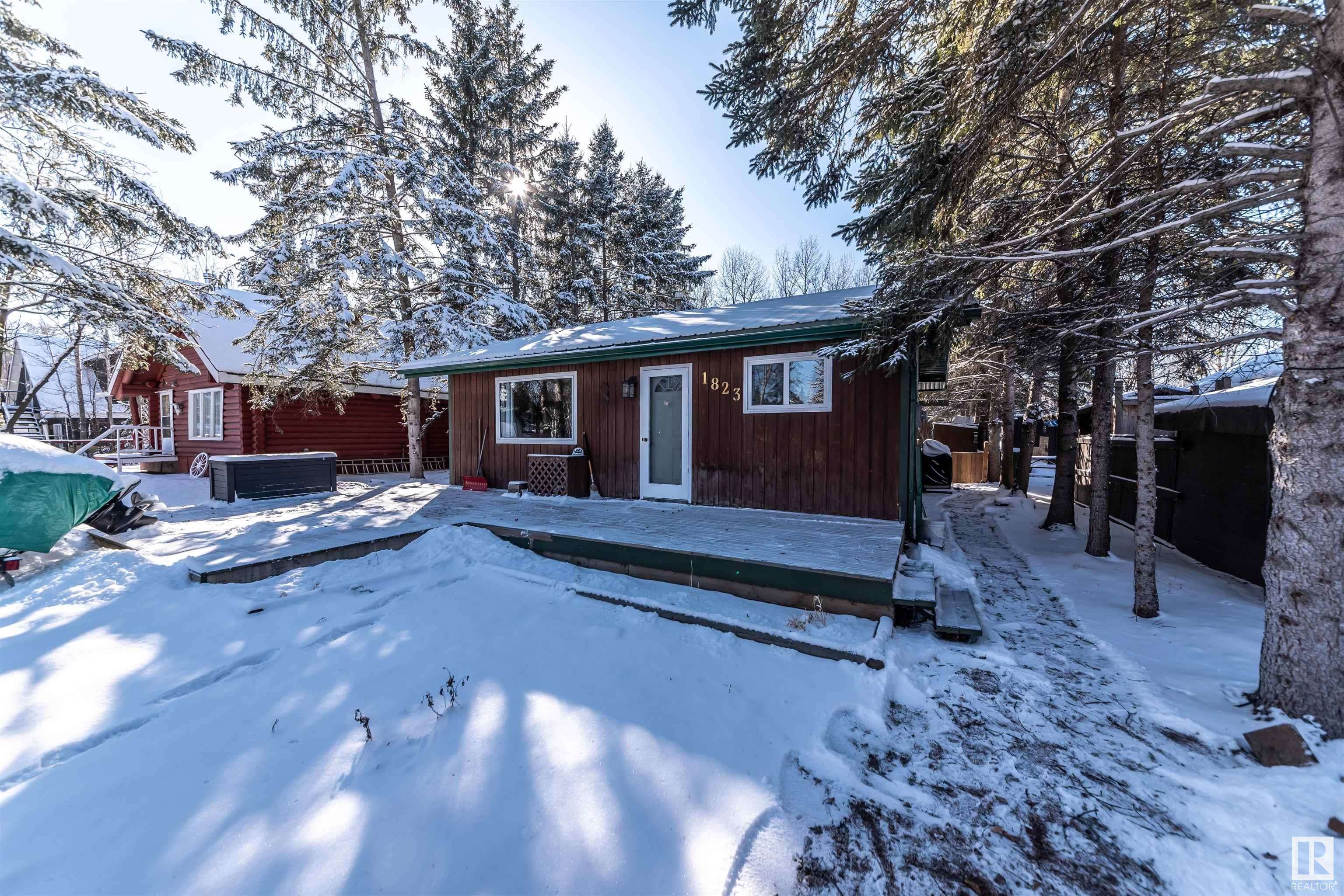 Rural Lac Ste. Anne County, AB T0E 1A0,1823 Cove CR