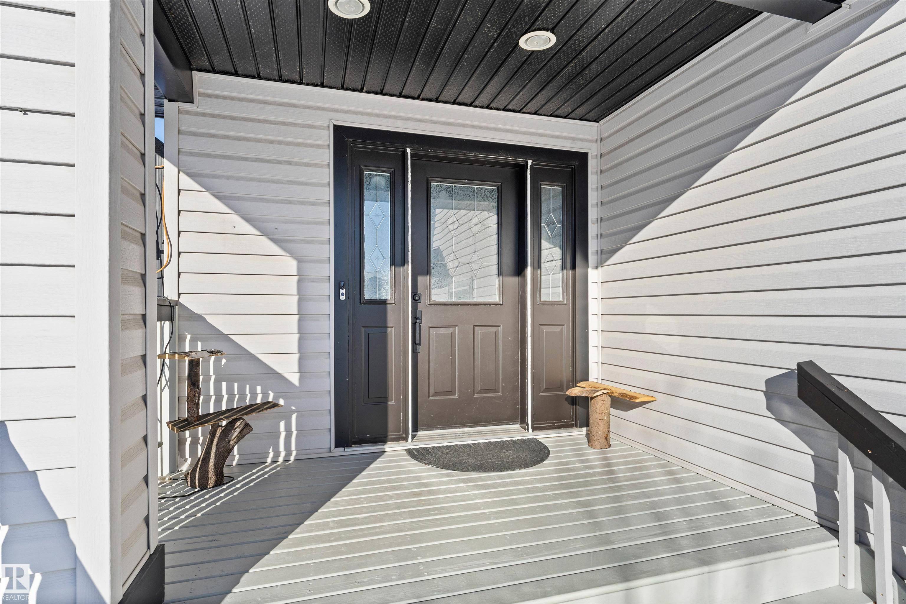Spruce Grove, AB T7X 4N2,36 LAMPLIGHT BA