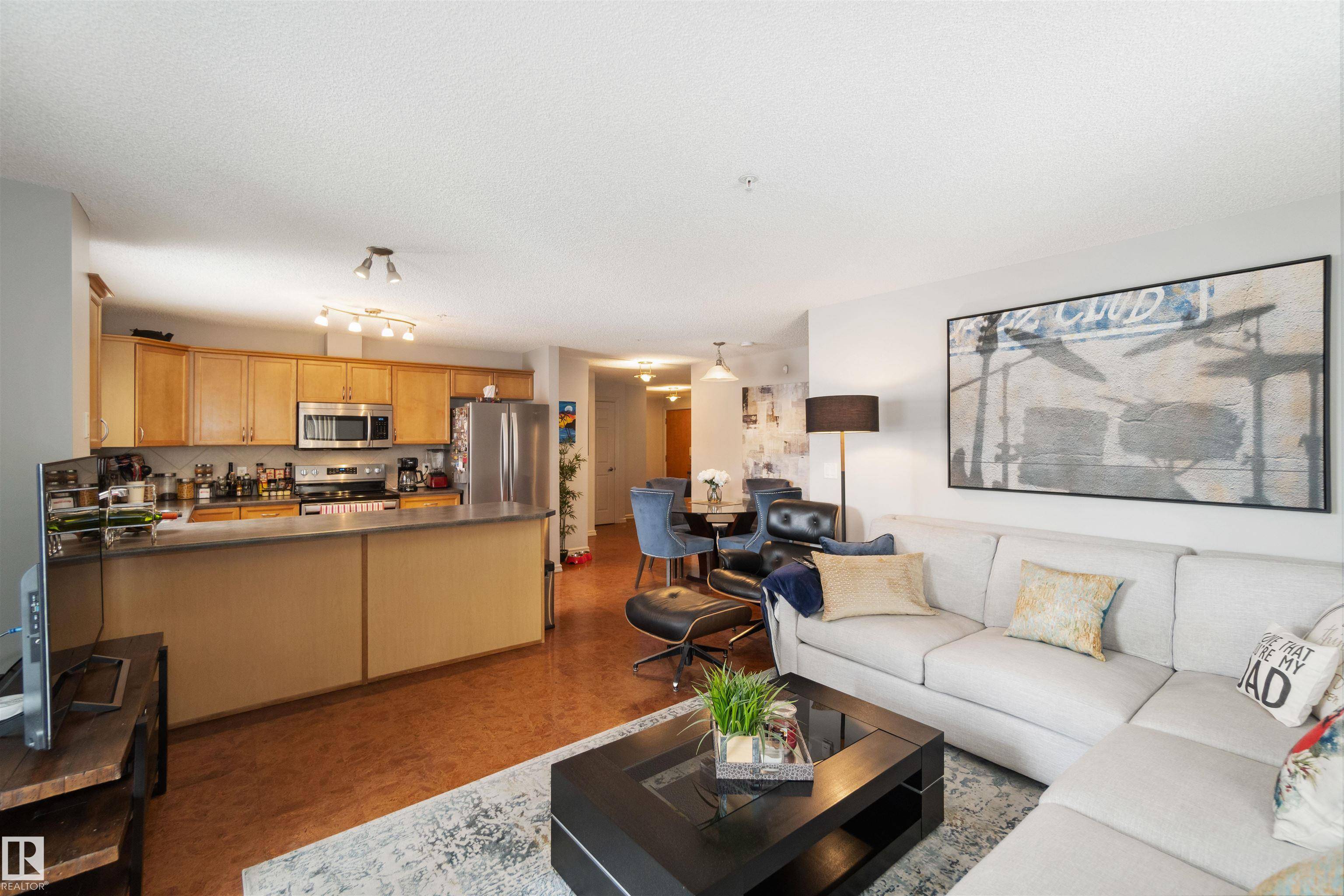 Edmonton, AB T6V 0A1,#102 15211 139 ST NW