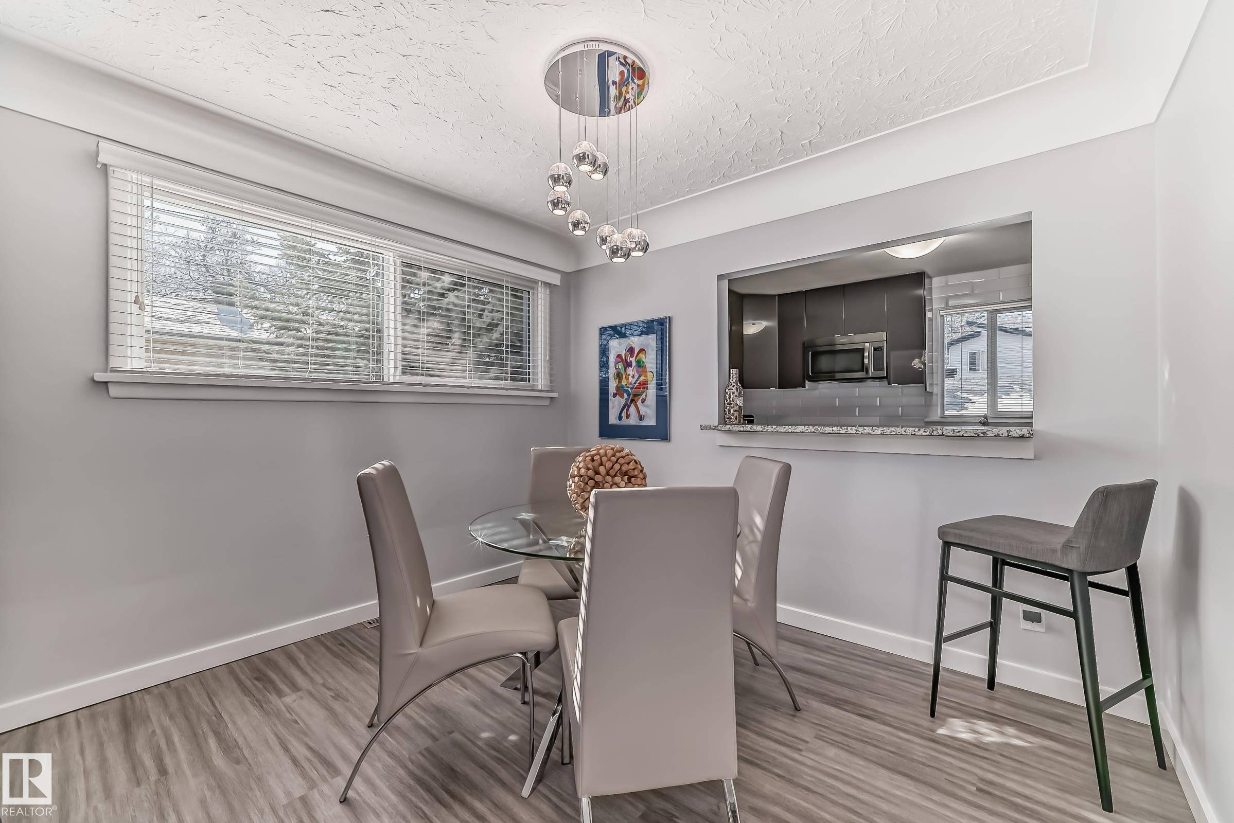 Edmonton, AB T5M 1A8,11708 130 ST NW