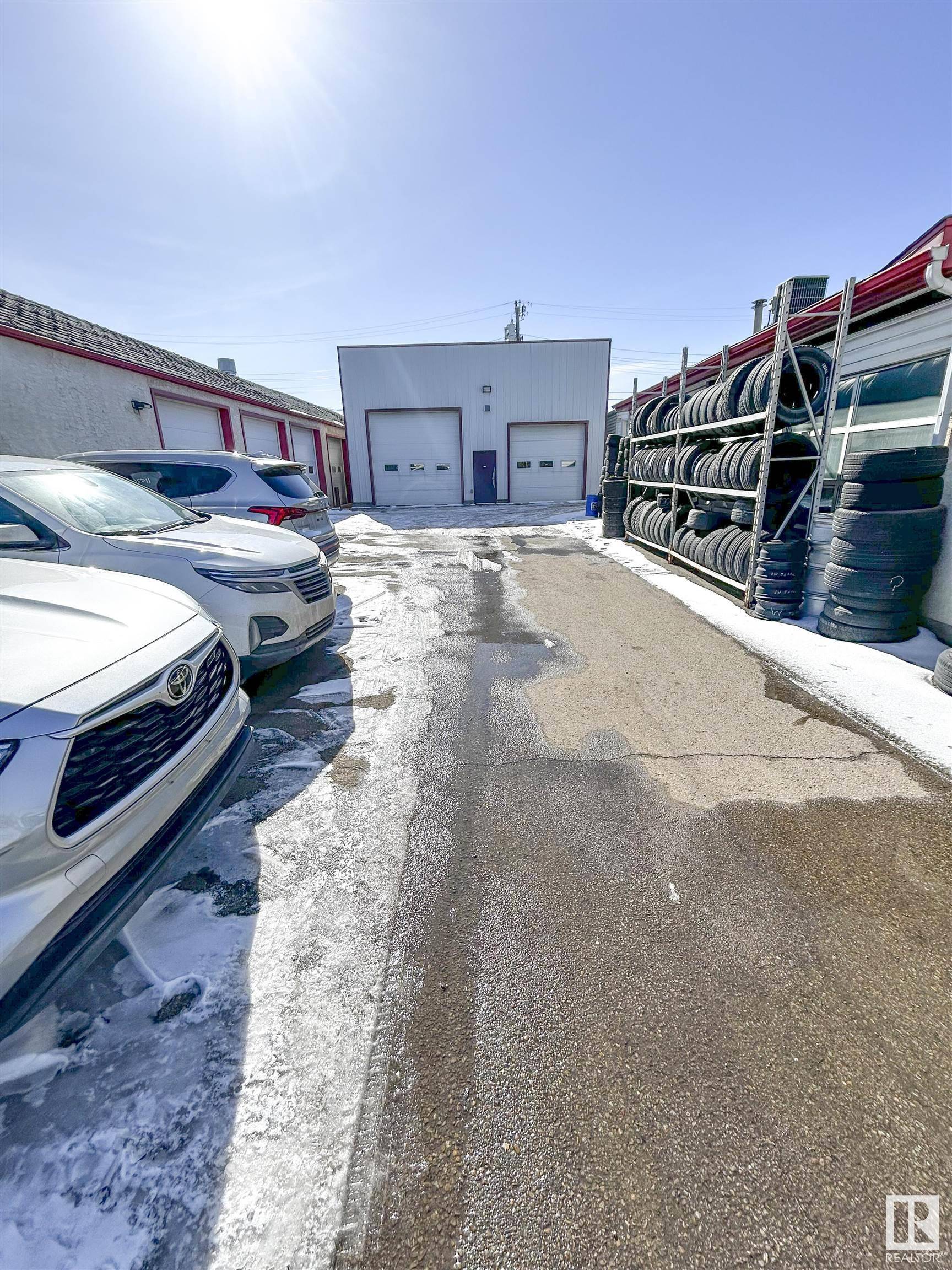 Edmonton, AB T6H 1H1,10351 10353 60 AV NW