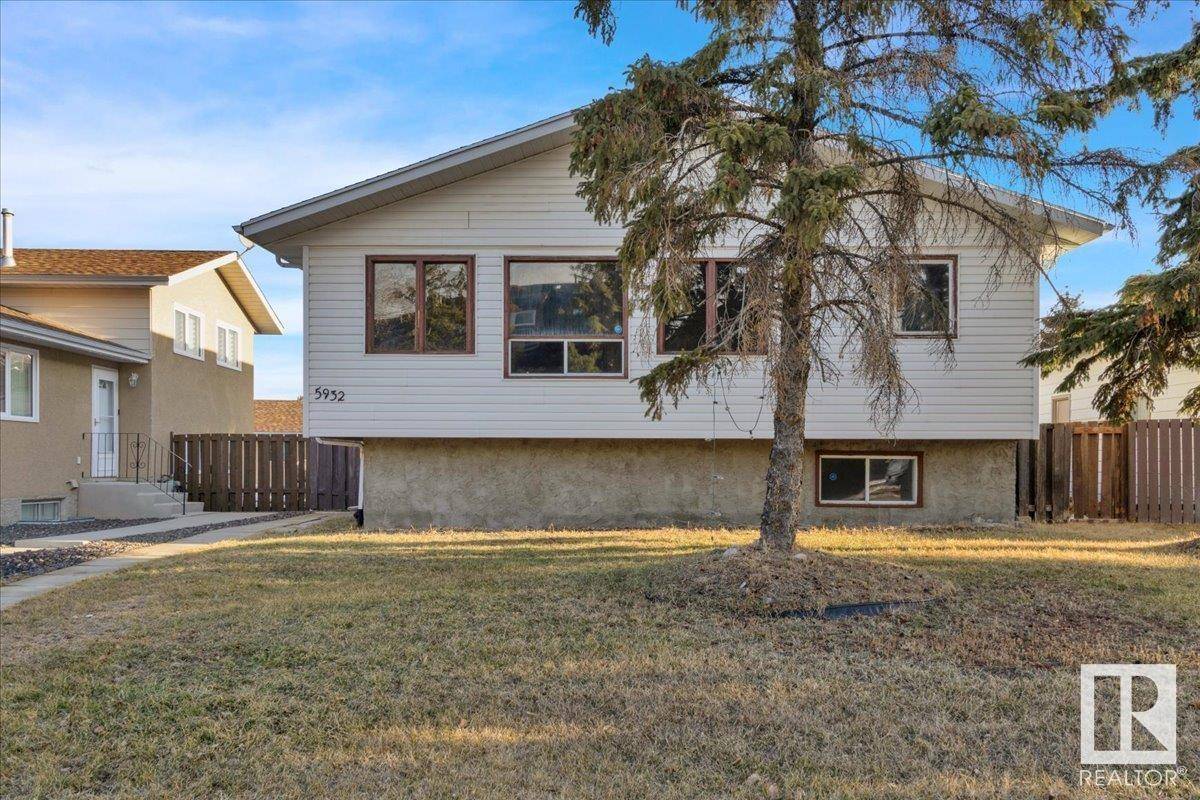 Edmonton, AB T6L 1A9,5932 40 AV NW