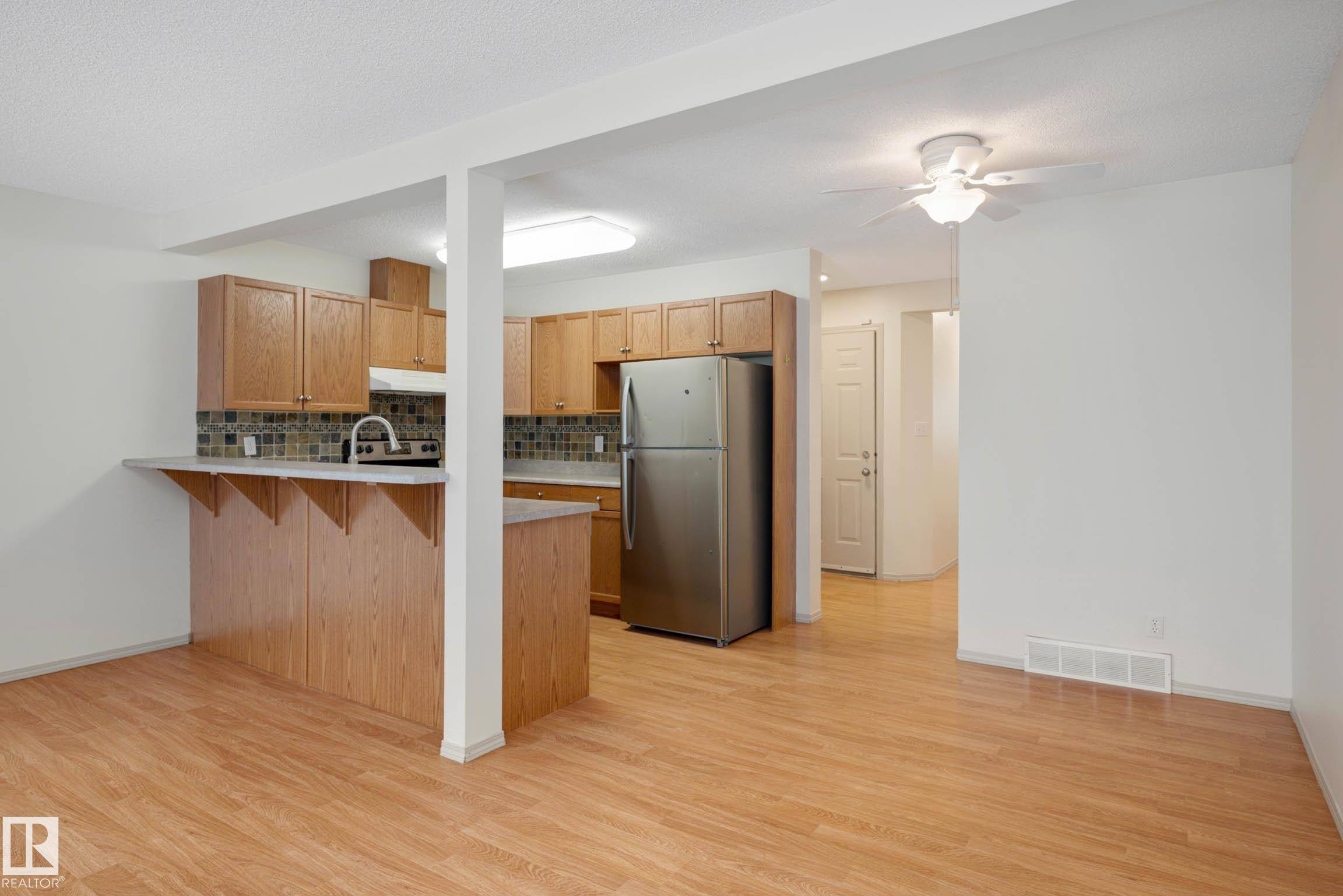 Edmonton, AB T5Y 3B6,#38 14603 MILLER BV NW