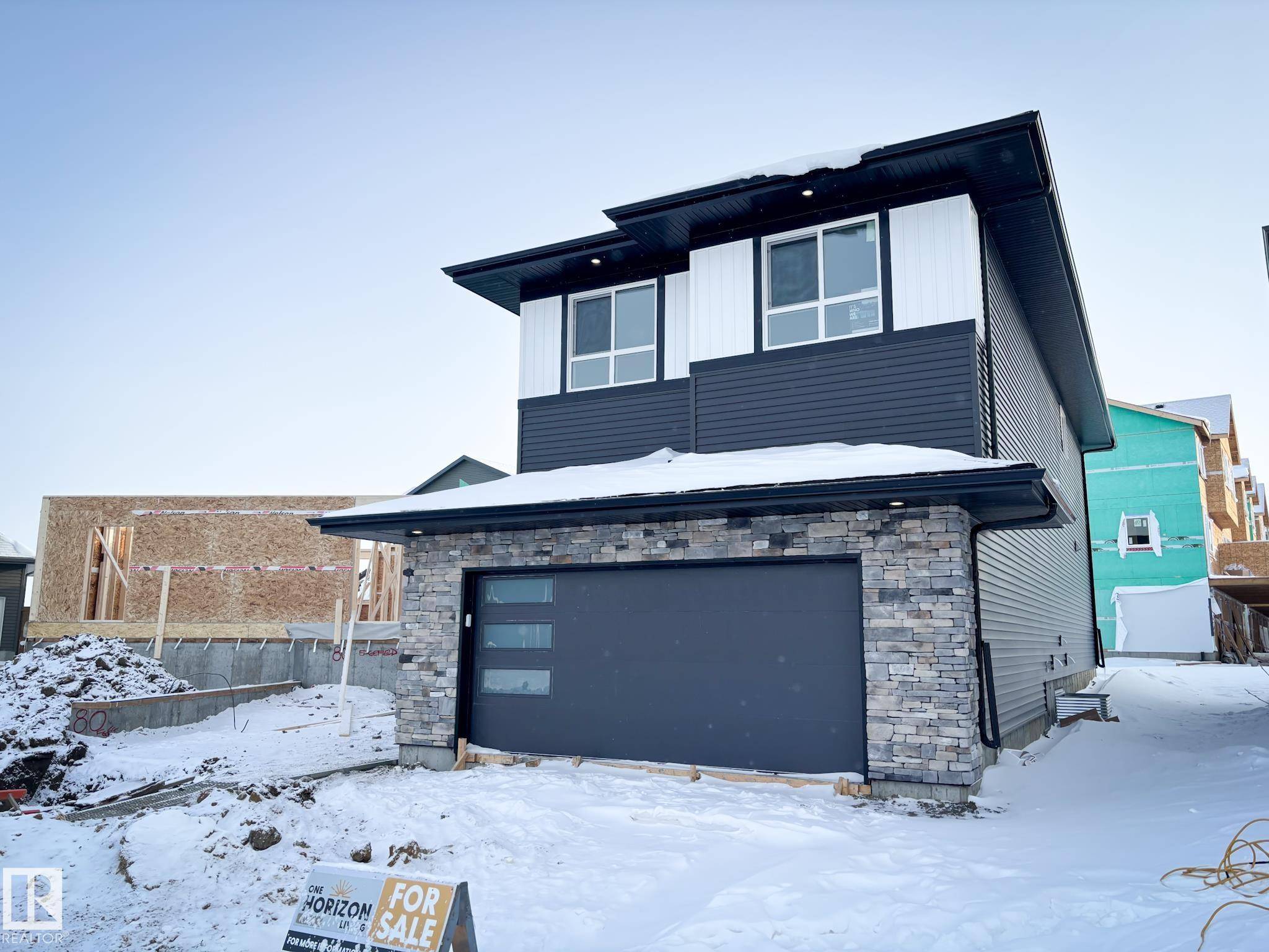 St. Albert, AB T8T 1R8,82 EDGEFIELD WY