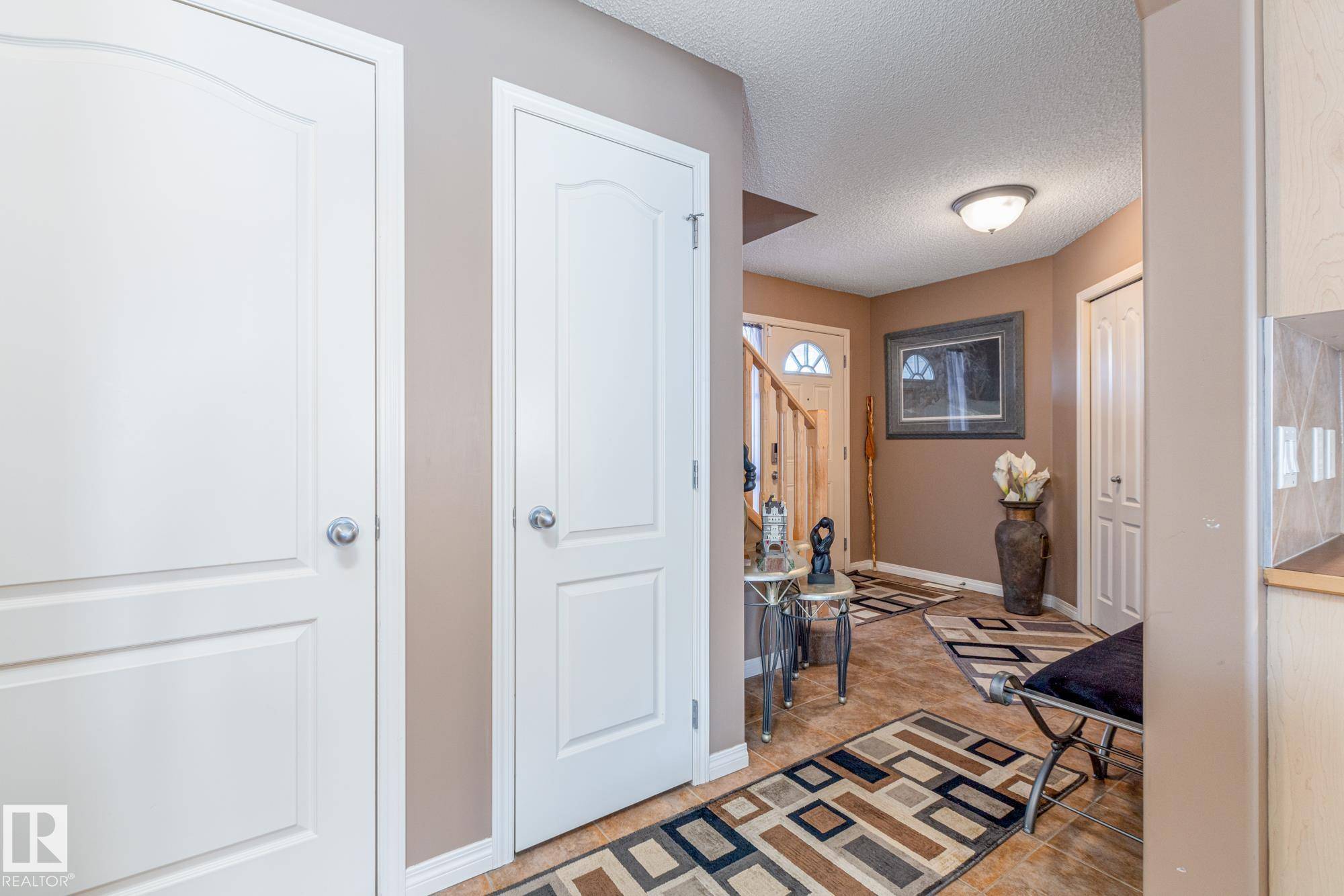 Edmonton, AB T6W 1X7,1255 MCALLISTER WY SW
