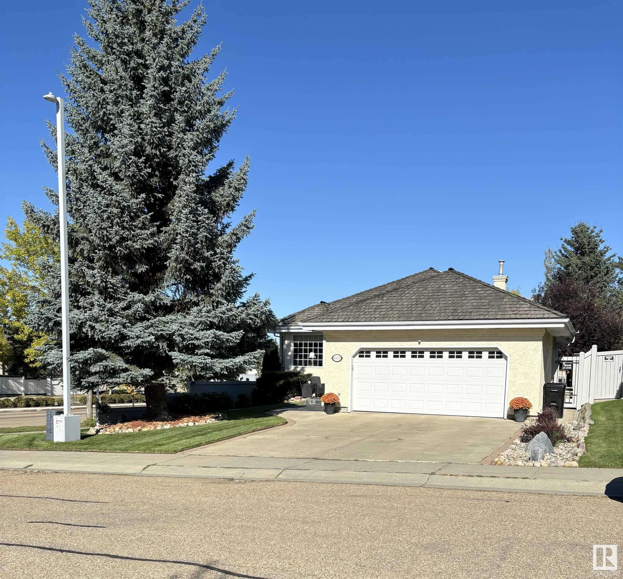Edmonton, AB T6R 2K1,1003 CARTER CREST RD NW
