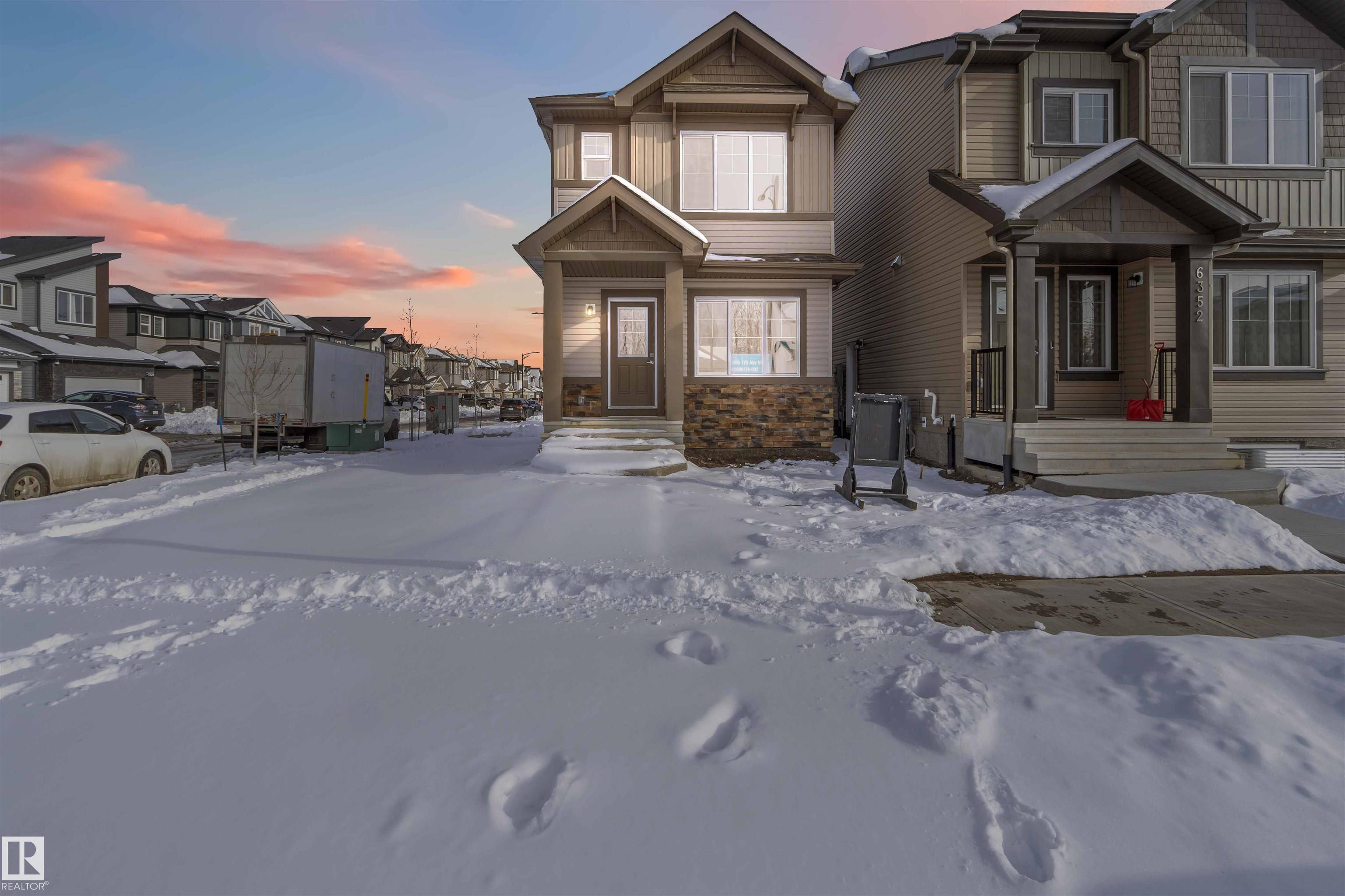 Edmonton, AB T5Y 4H2,6356 175 AV NW