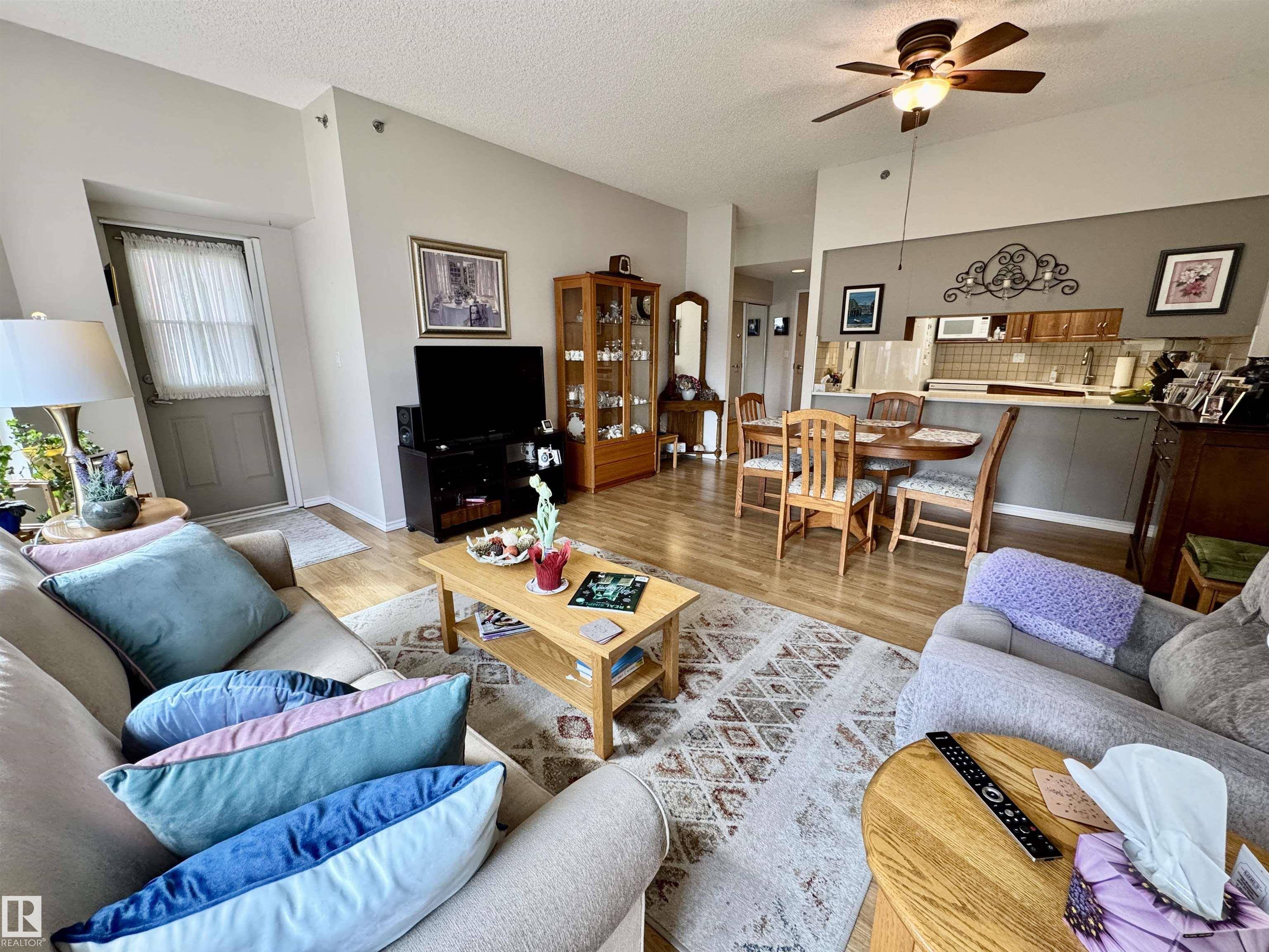 Edmonton, AB T5A 4W2,#109 2011 137 AV NW