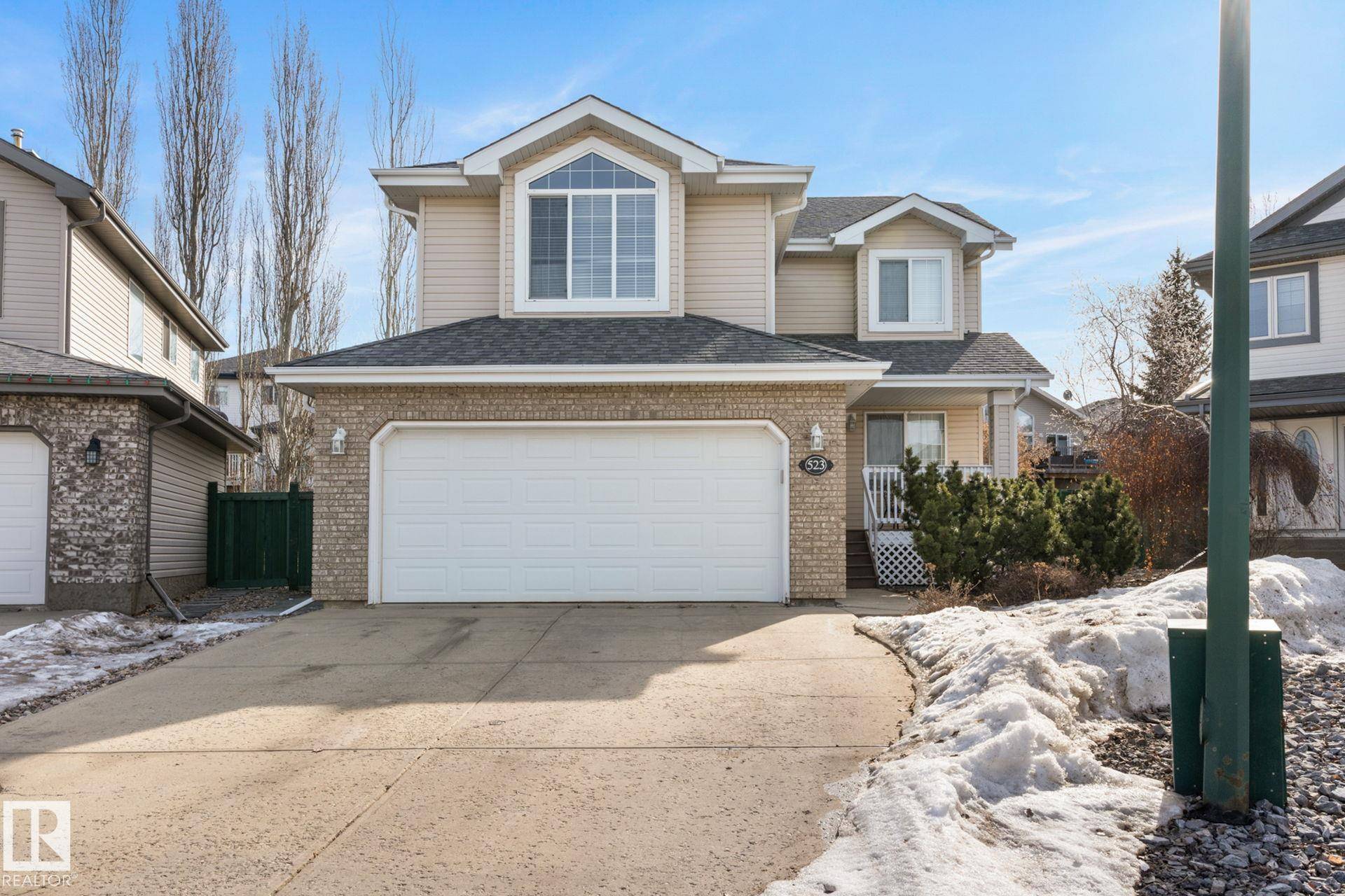 Edmonton, AB T6R 3B6,523 HUNTERS GR NW