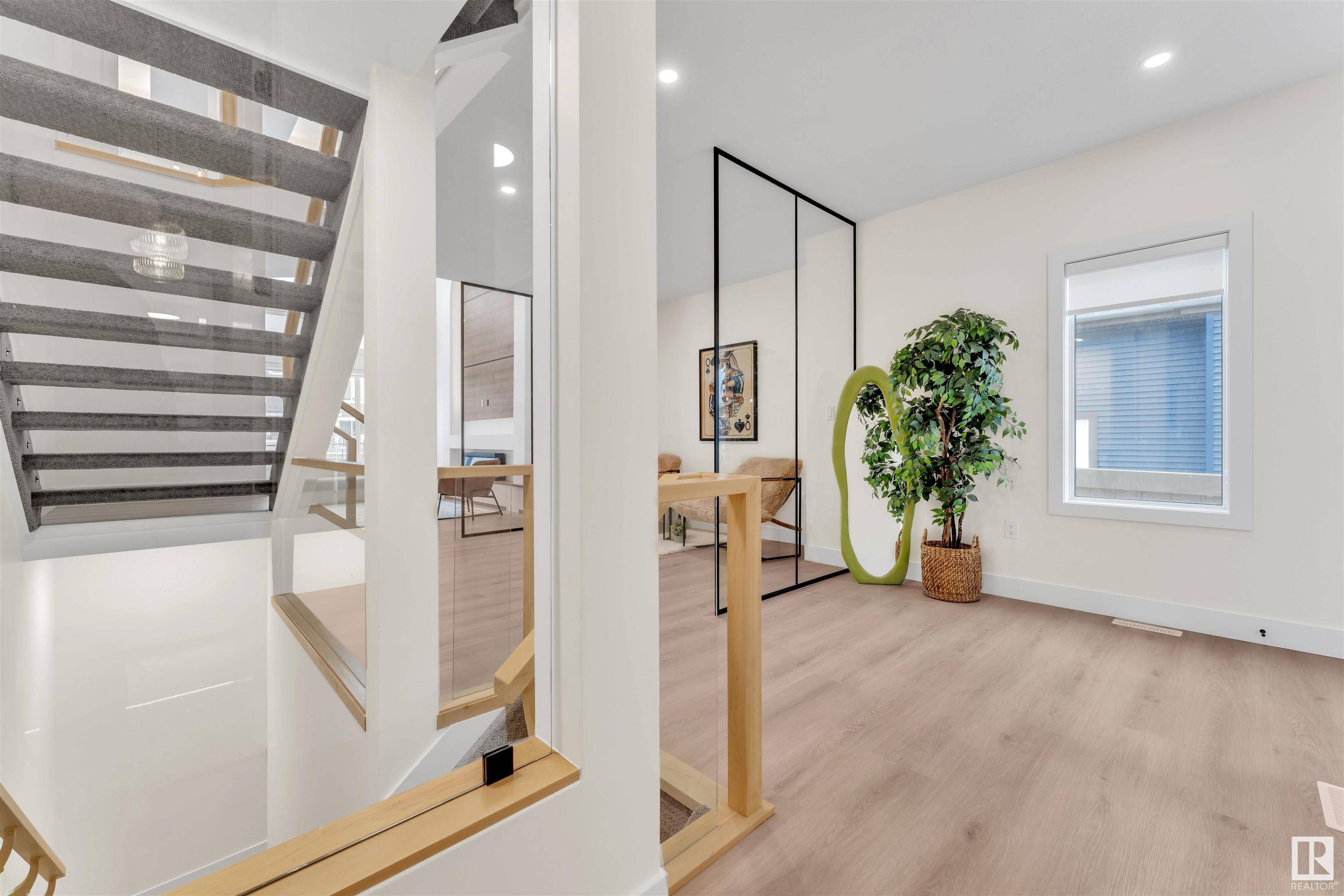 Edmonton, AB T6X 1A2,8371 MAYDAY LINK LI SW