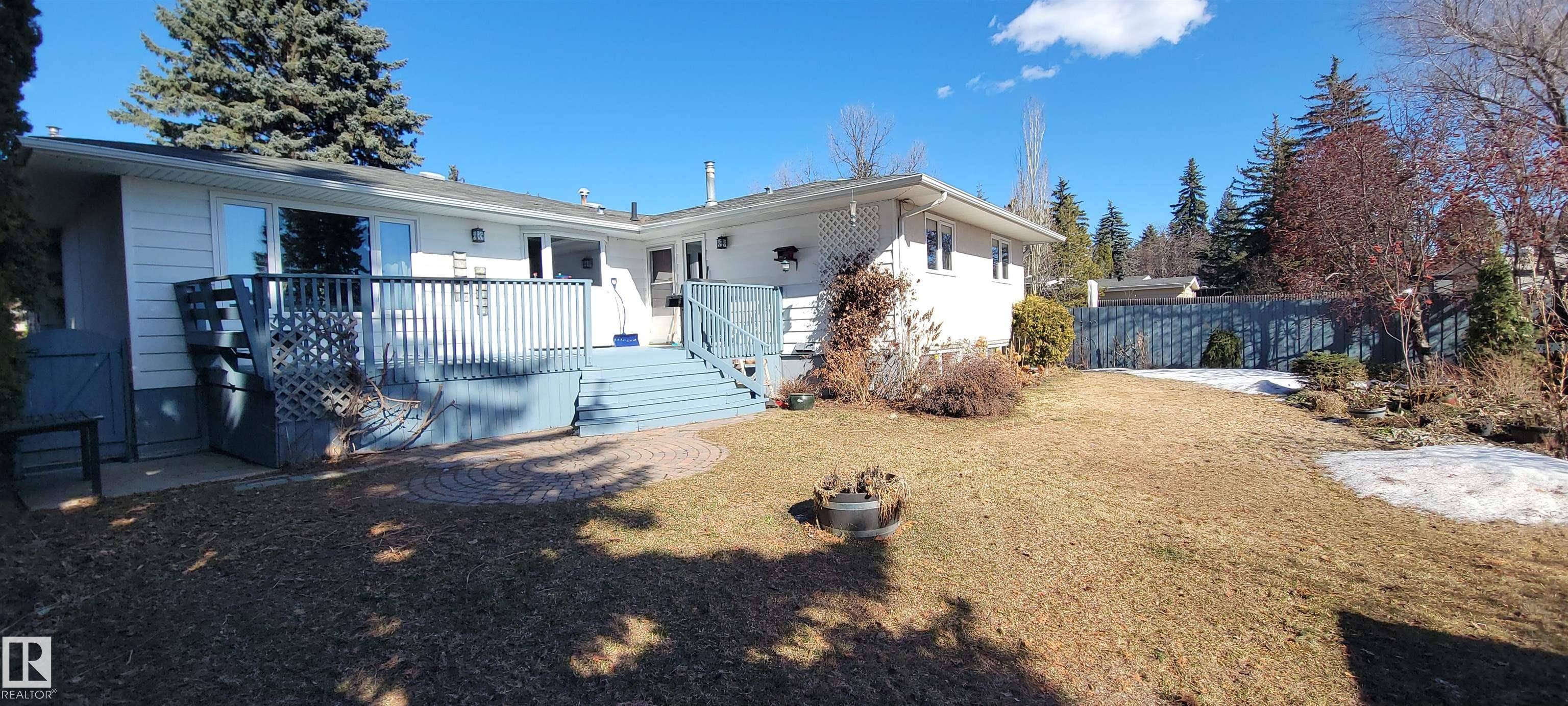Edmonton, AB T6H 1R9,12915 63 AV NW