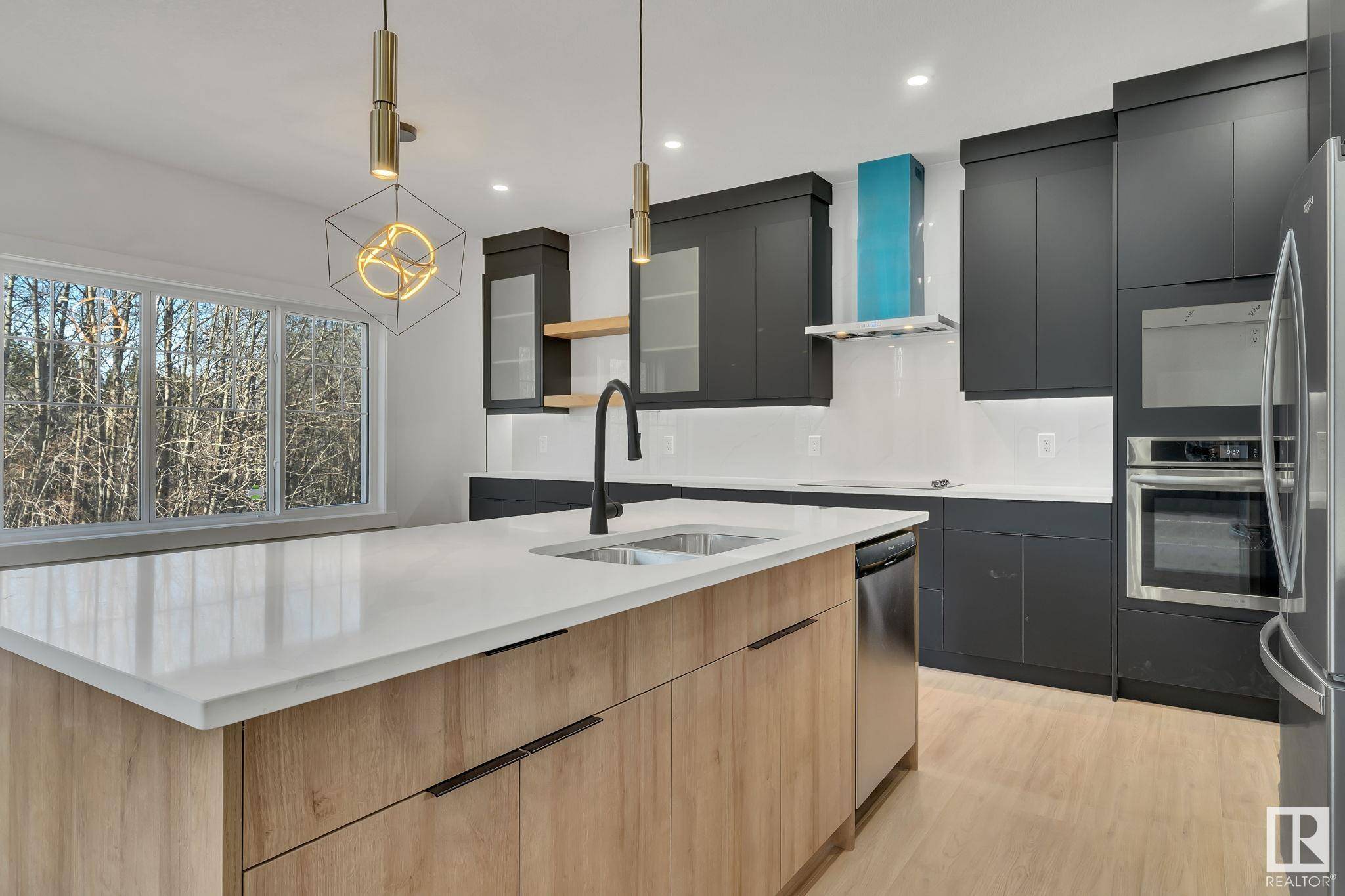Edmonton, AB T6W 5H2,3311 Chernowski Way SW