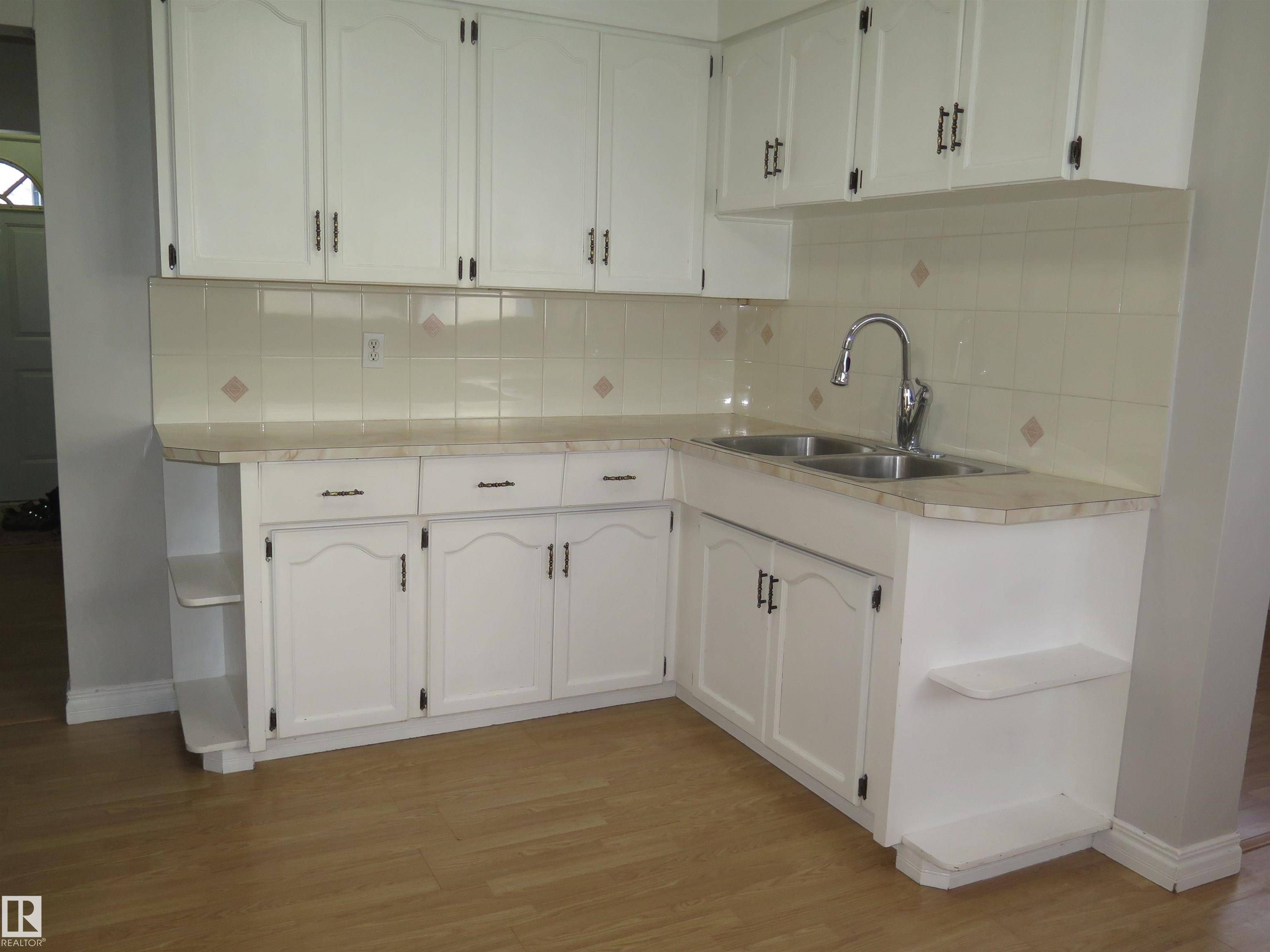Edmonton, AB T5W 2P6,11910 43 ST NW