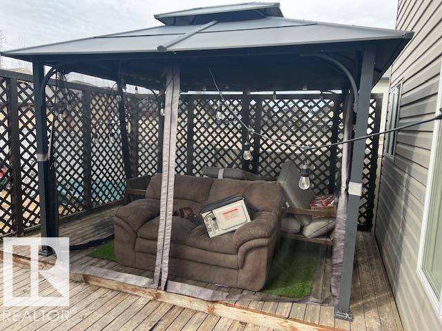 Edmonton, AB T6T 2A3,2924 25 ST NW