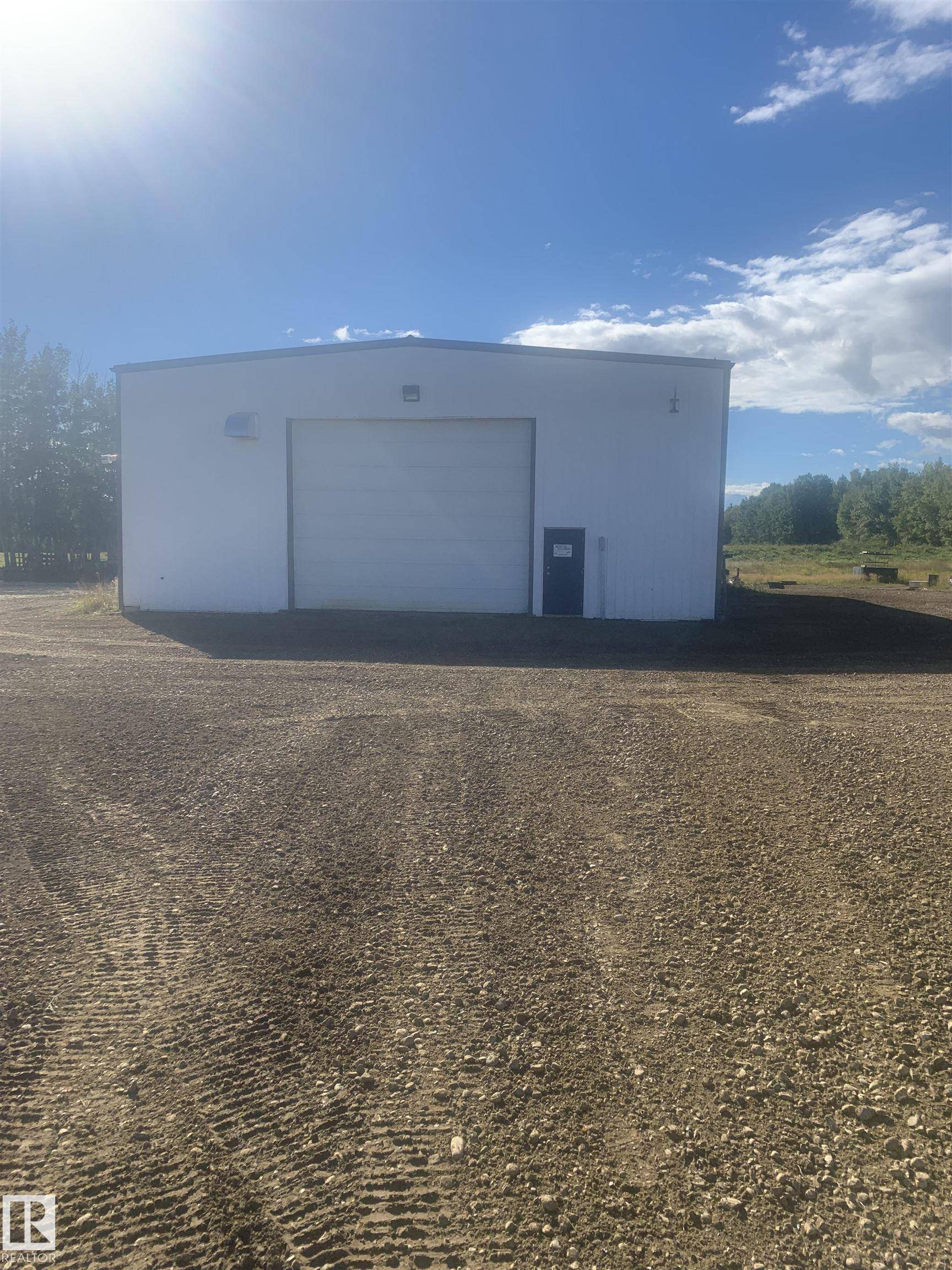 Rural Lac Ste. Anne County, AB T0E 0X0,55502 Nikoodi RD