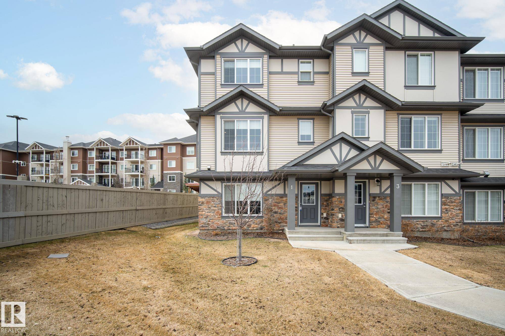 Sherwood Park, AB T8H 0Z8,#1 20 AUGUSTINE CR