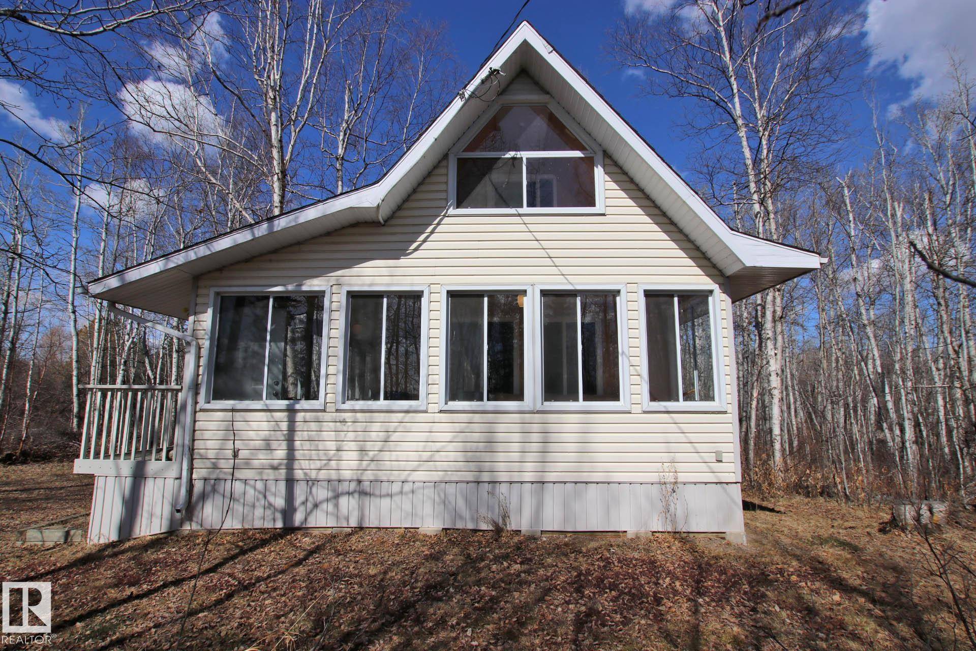 Rural Lac Ste. Anne County, AB T0E 1A0,3302 MORIN DR