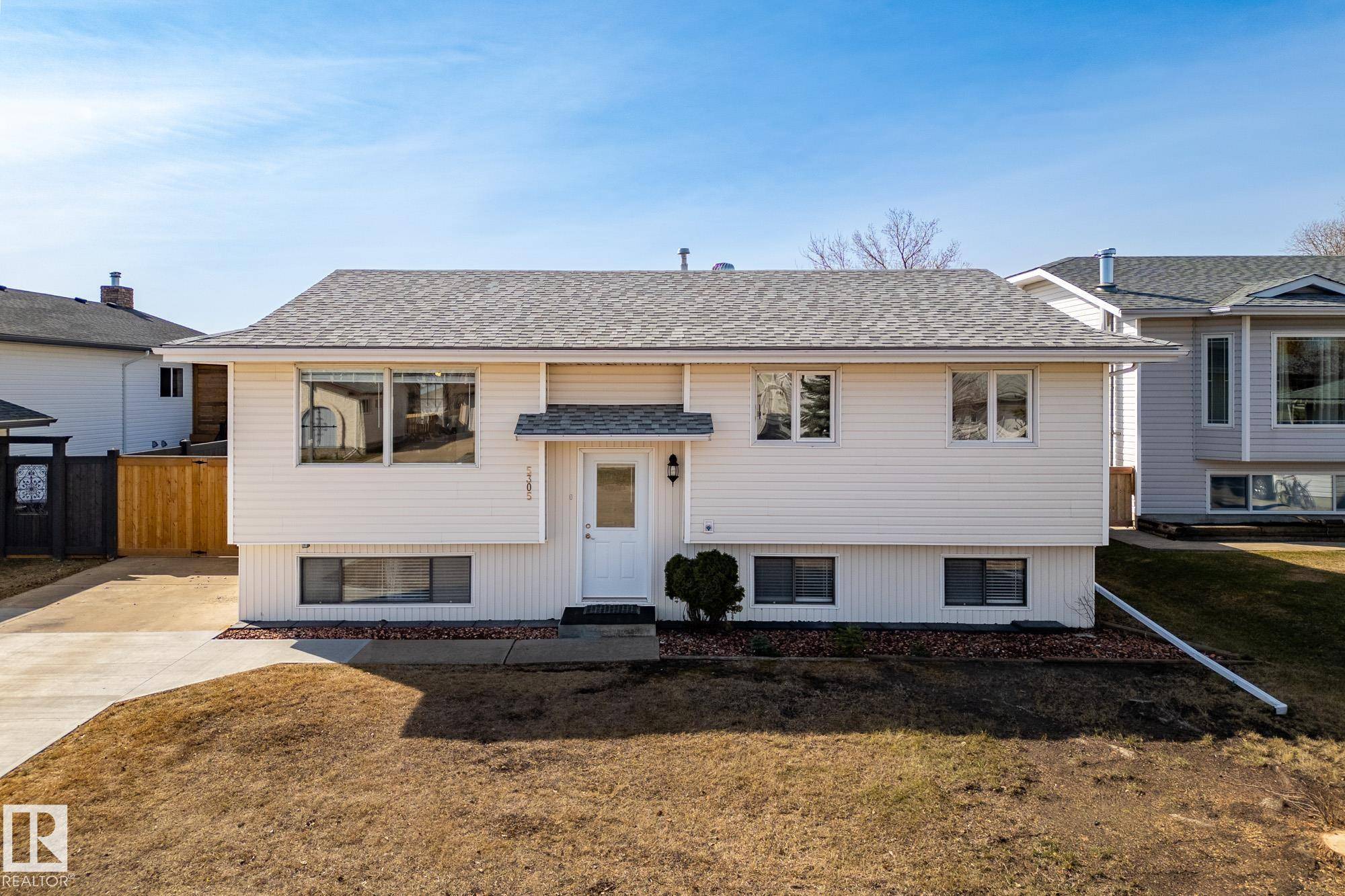 Vegreville, AB T9C 1J4,5305 60 AV