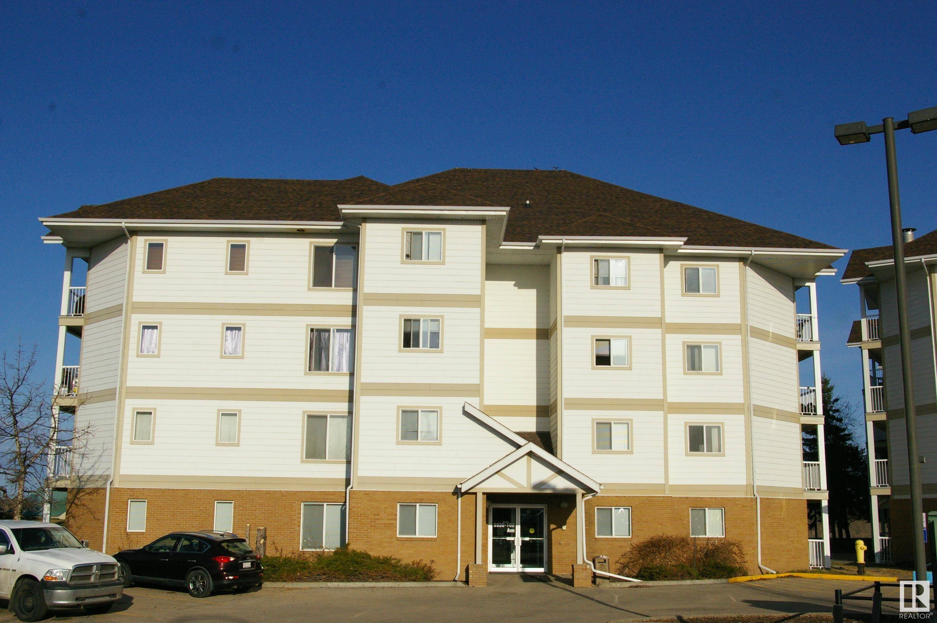 Fort Saskatchewan, AB T8L 4R8,#304 9930 100