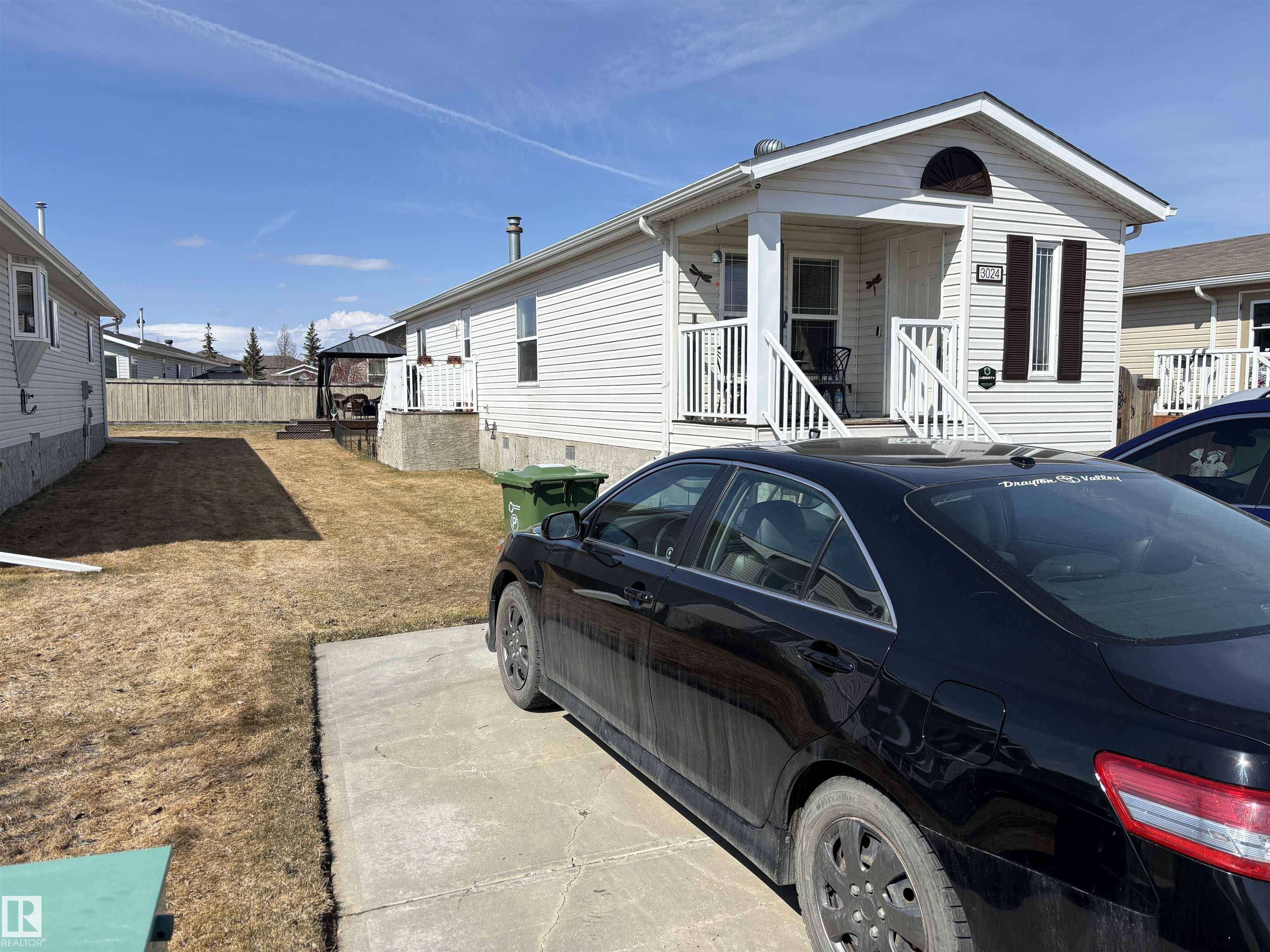 Leduc, AB T9E 8P9,3024 Aspen WD