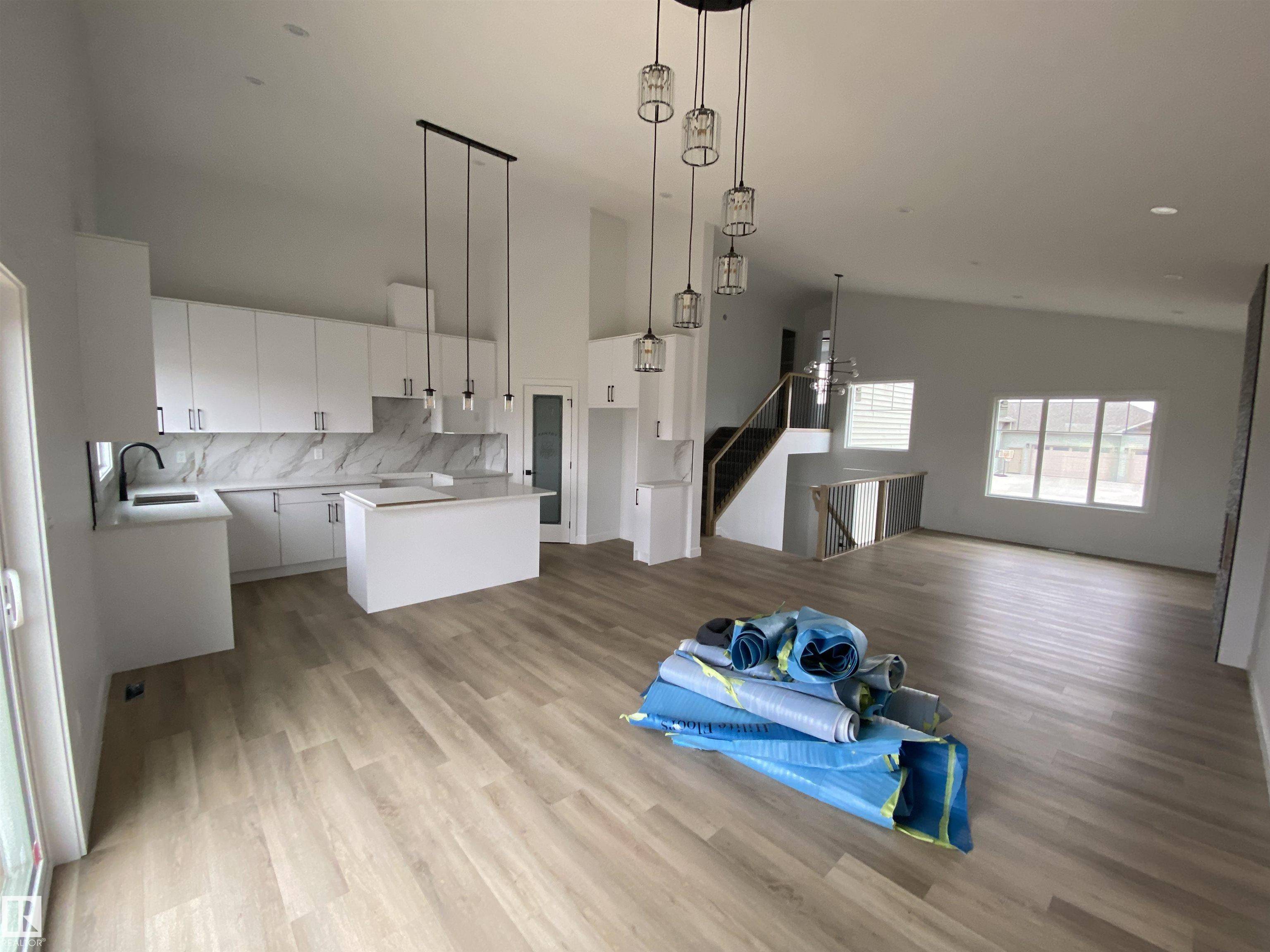 Vegreville, AB T9C 1J4,5405 60 AV