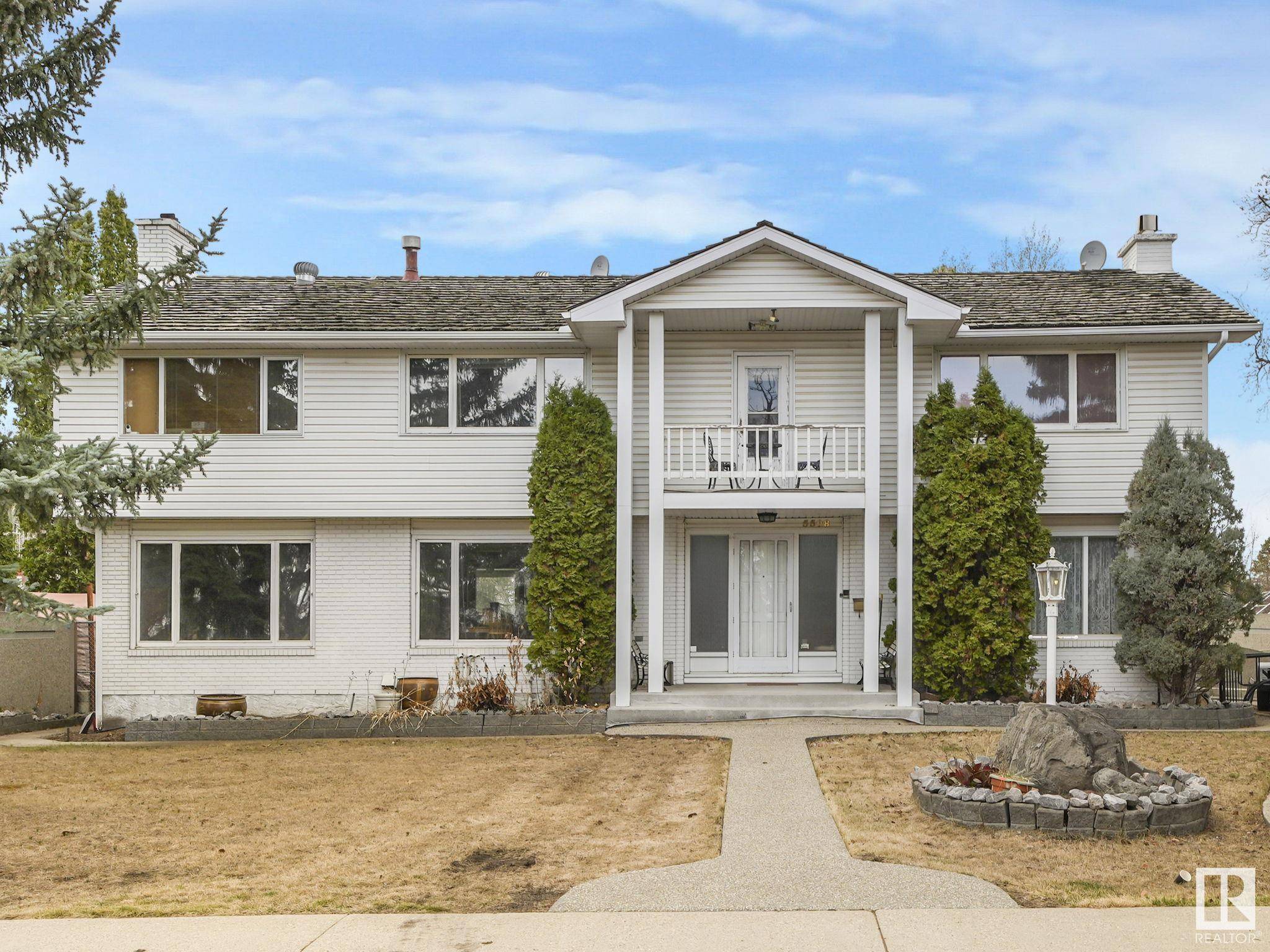 Edmonton, AB T6H 4A2,5508 141 ST NW NW
