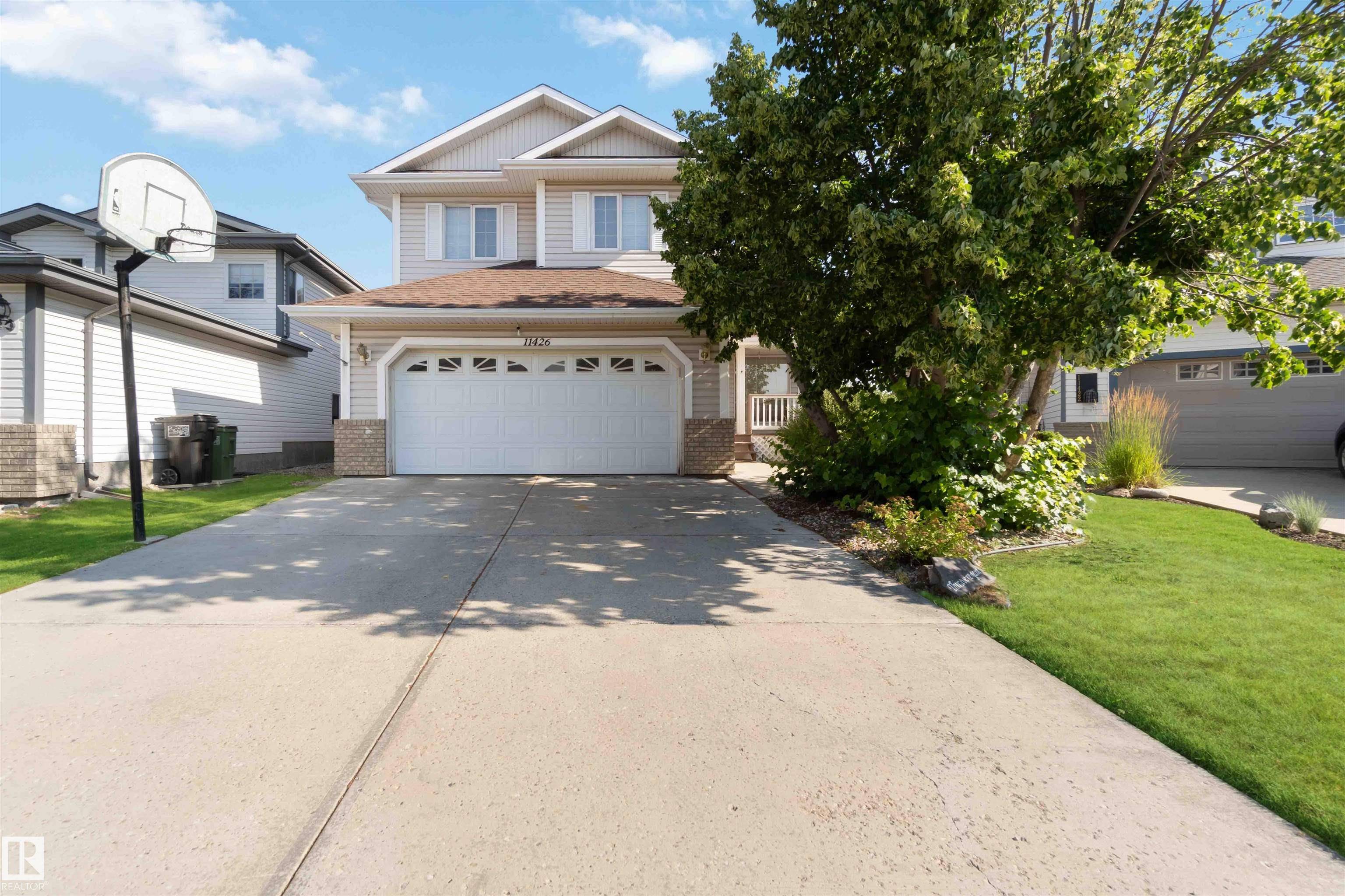 Edmonton, AB T6J 7B2,11426 9A AV NW