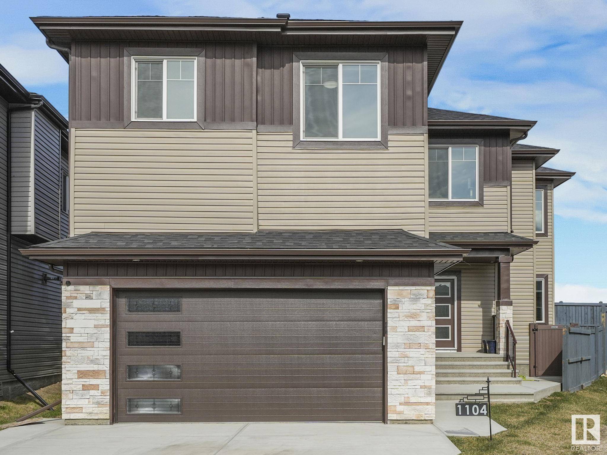 Edmonton, AB T5Y 4C8,1104 152 AV NW