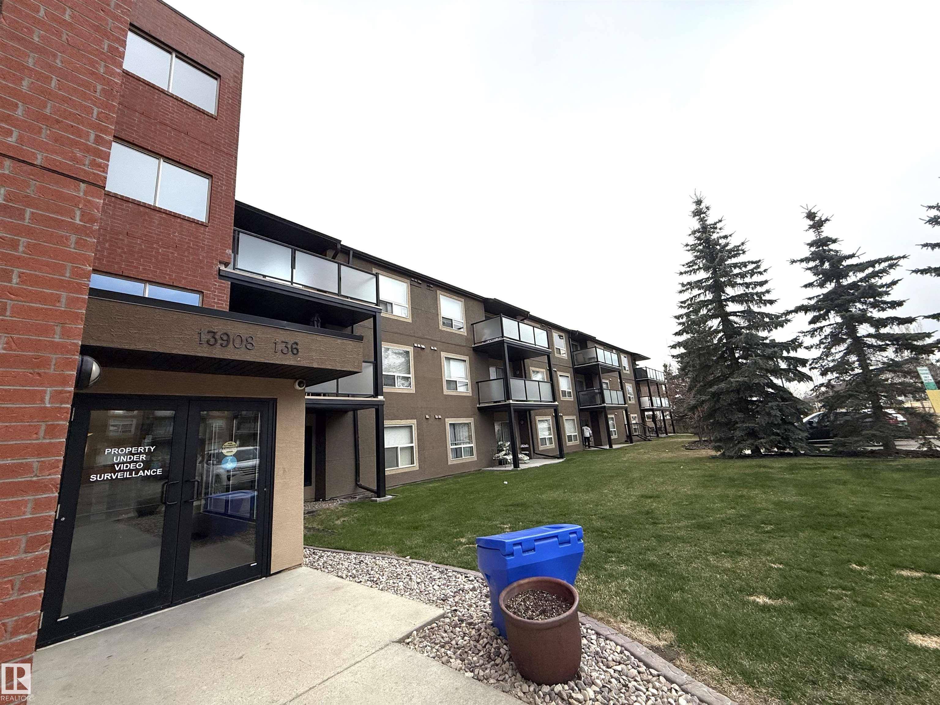 Edmonton, AB T6V 1Y4,#407 13908 136 ST NW