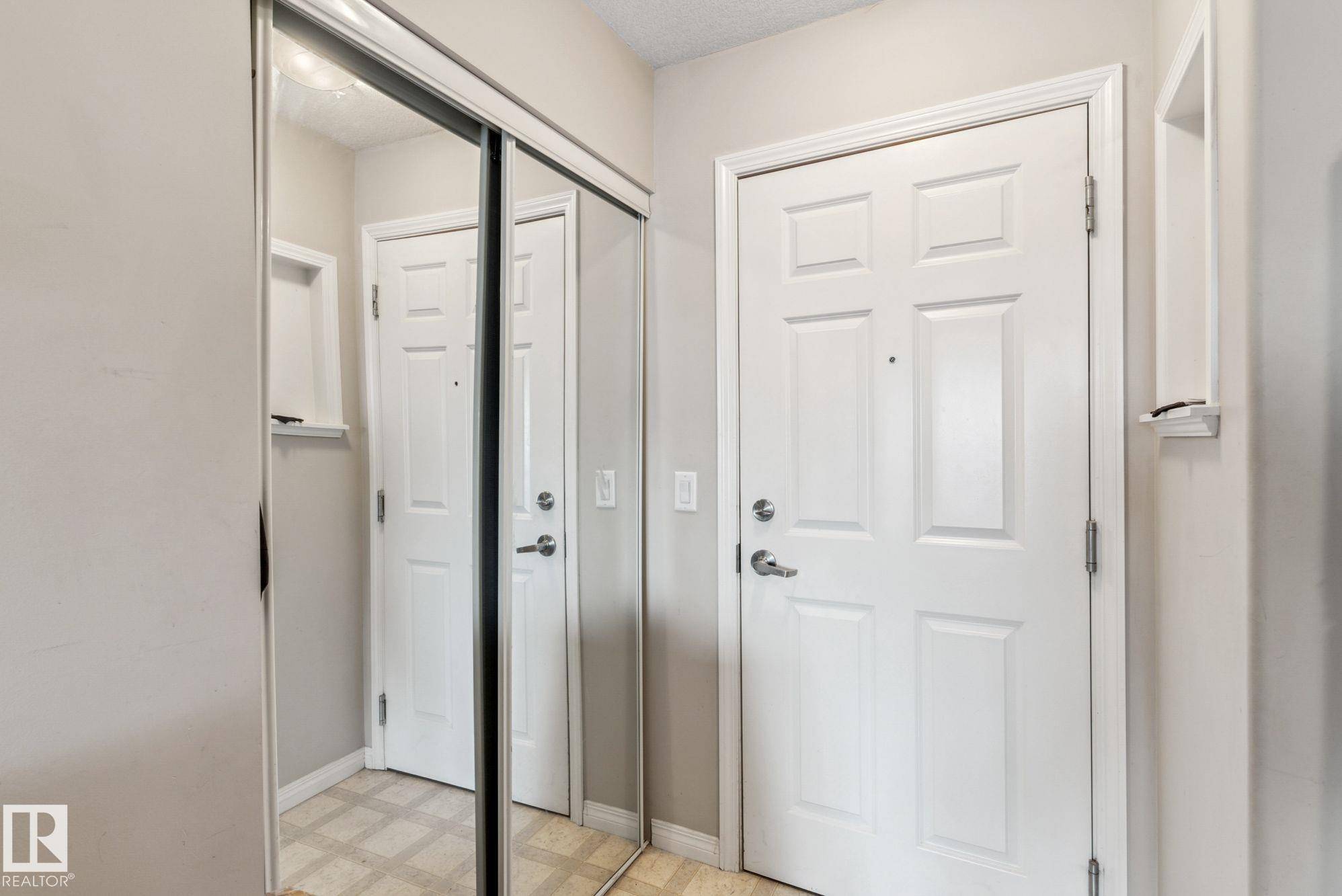 Edmonton, AB T5P 0K5,#311 9945 167 ST NW